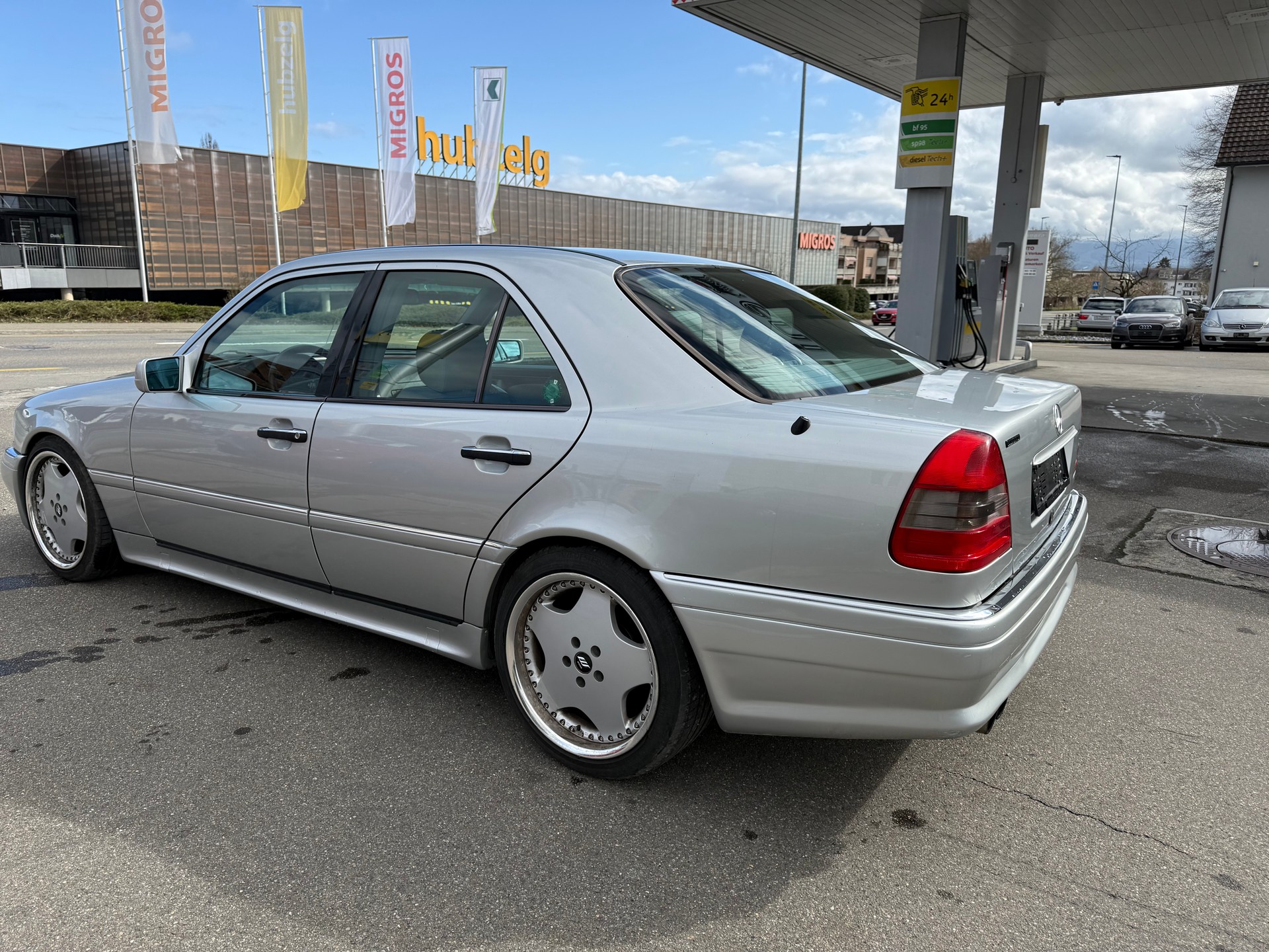 MERCEDES-BENZ C 220 Elégance-image-4
