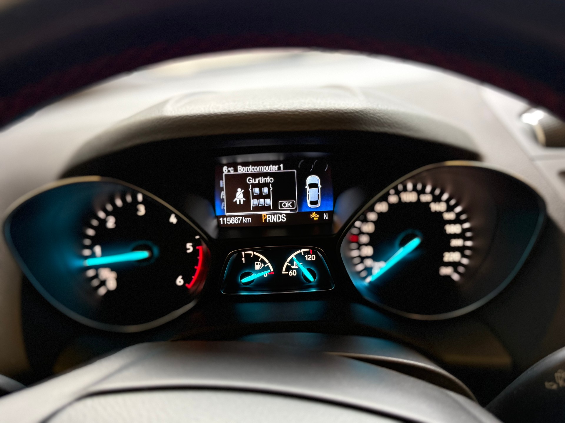 FORD Kuga 2.0 TDCi ST Line High 4WD PowerShift-image-13