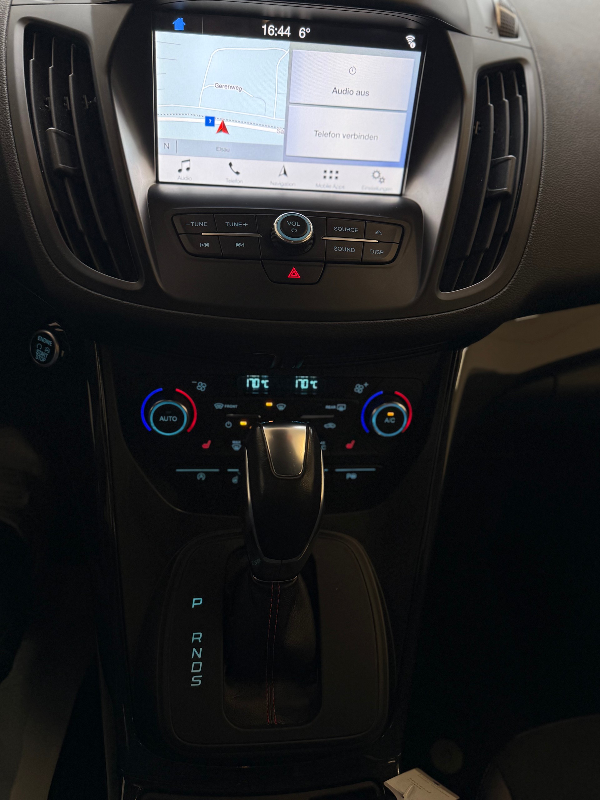 FORD Kuga 2.0 TDCi ST Line High 4WD PowerShift-image-14