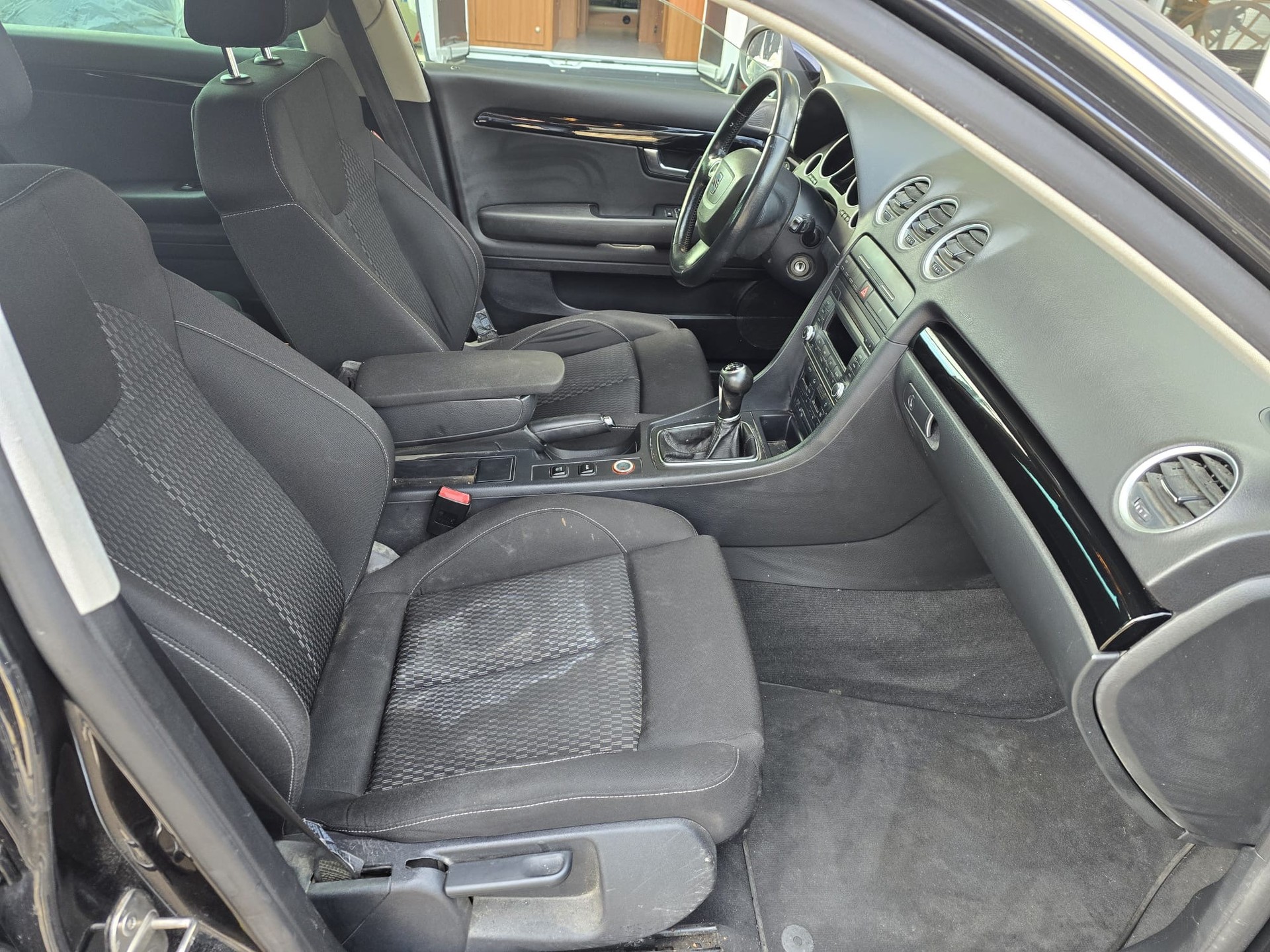 SEAT Exeo ST 2.0 TSI Advantage-image-12