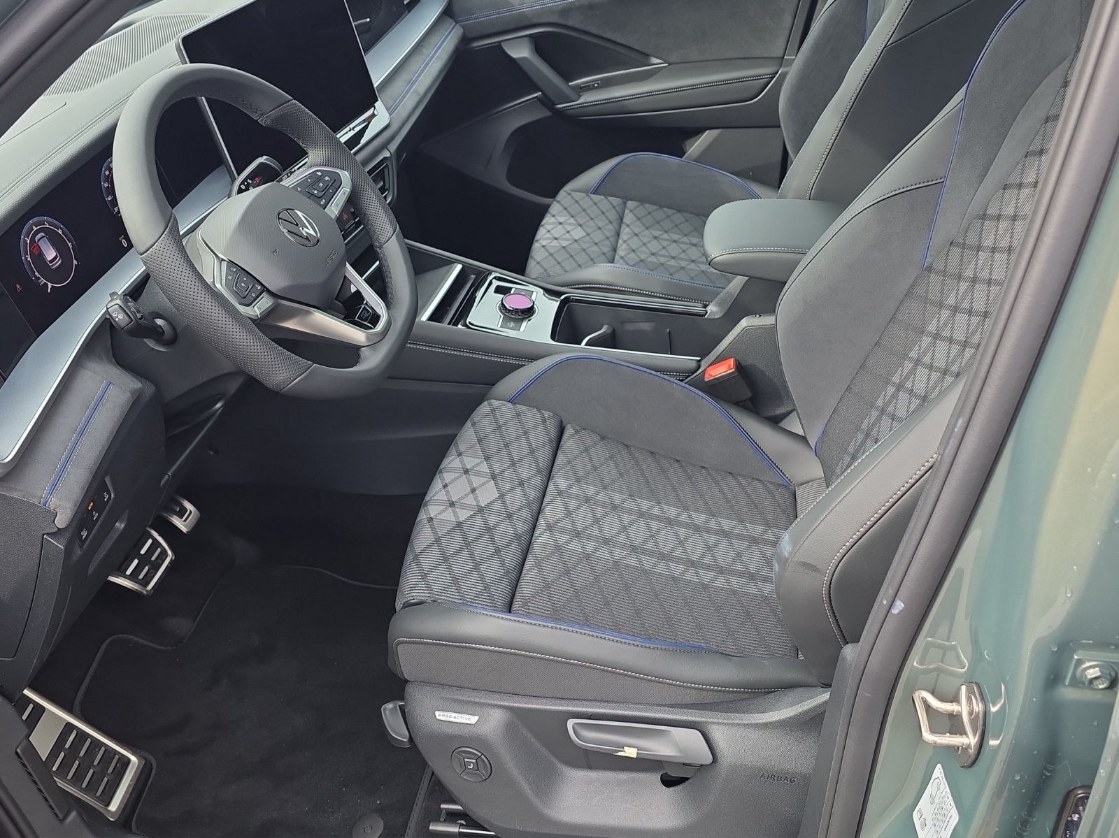 VW Tayron 2.0 TSI R-Line United DSG 4Motion-showroom-element-3