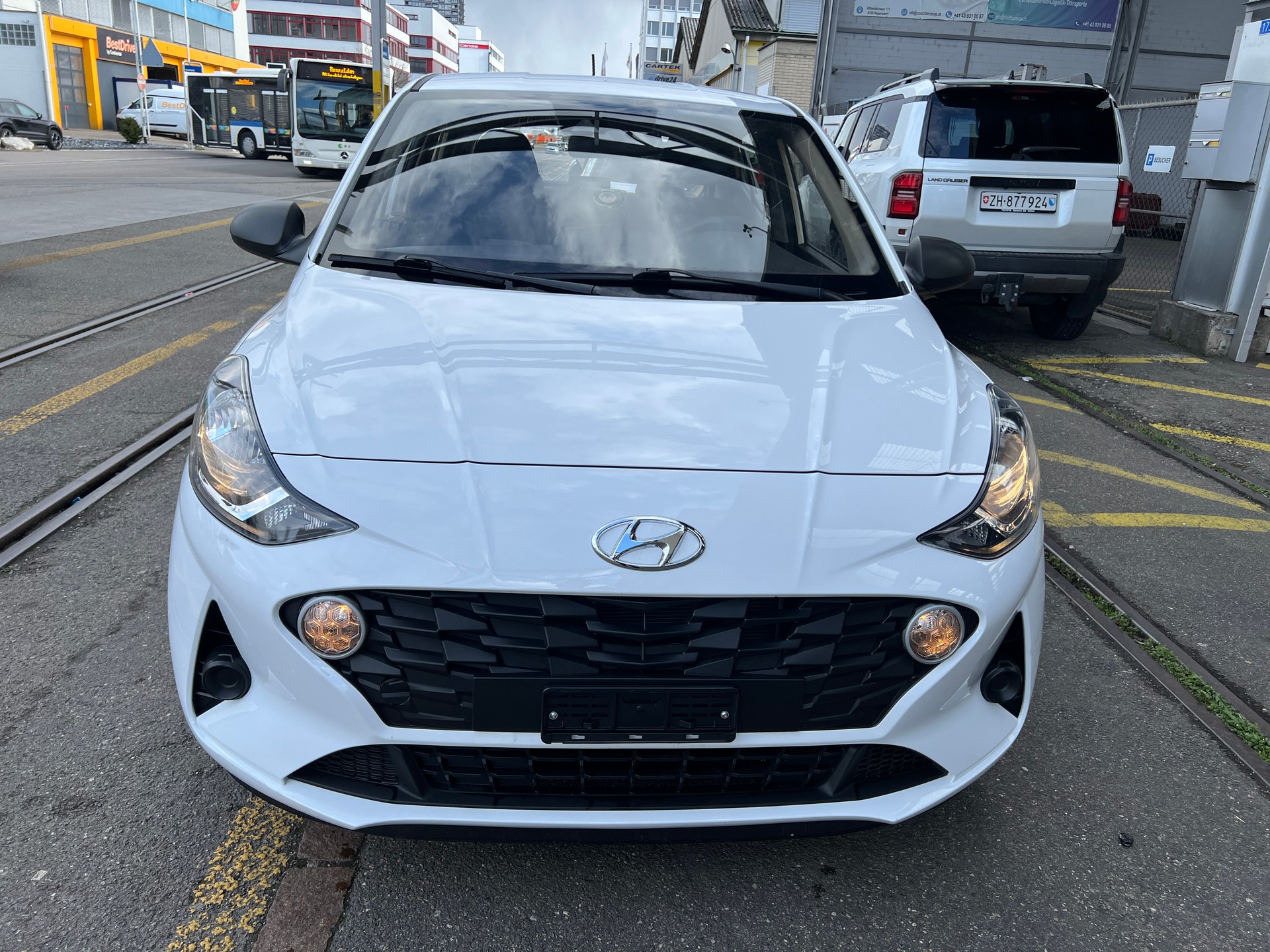 HYUNDAI i10 1.0 Pica