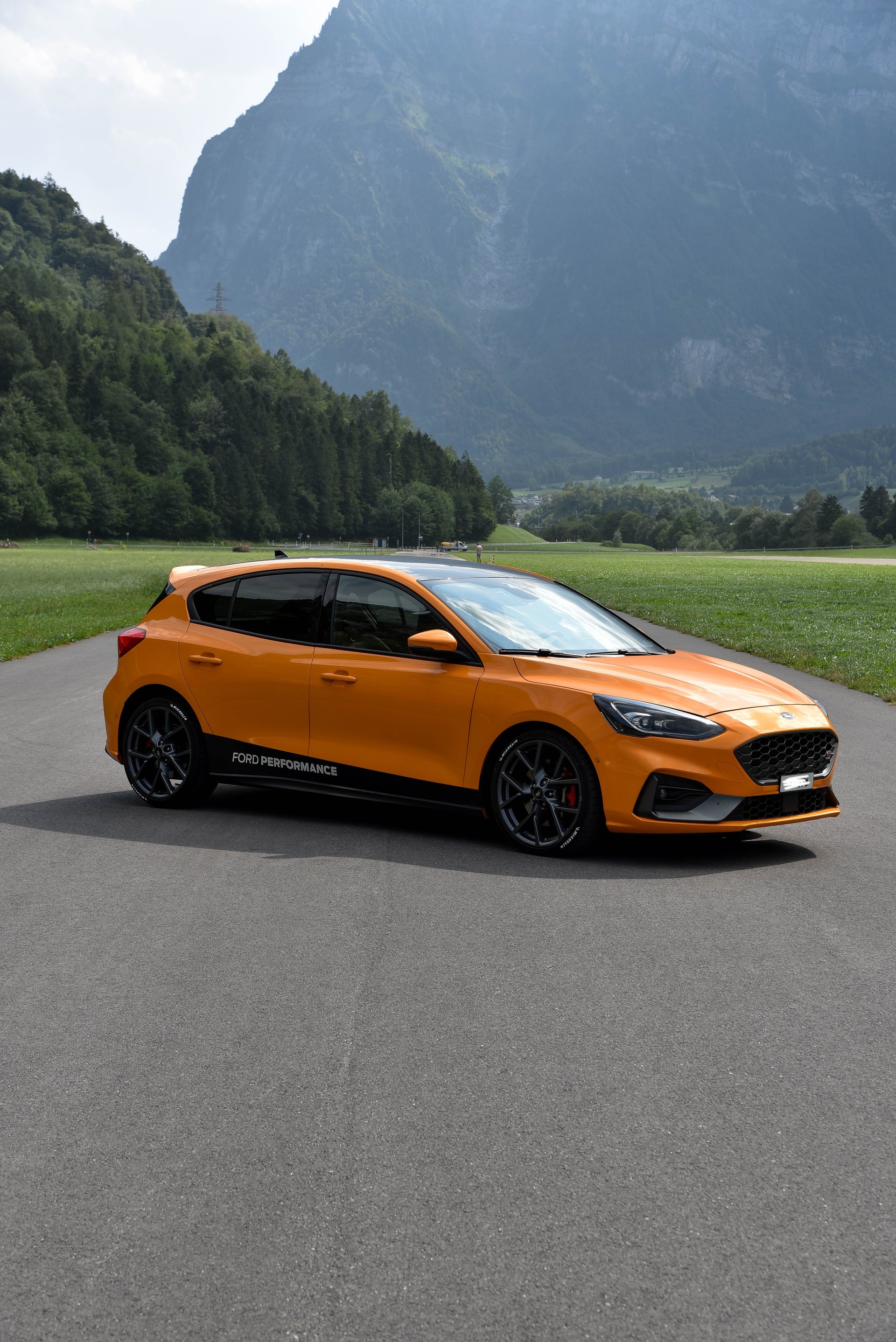FORD Focus ST 2.3 Styling Paket Automat-image-10