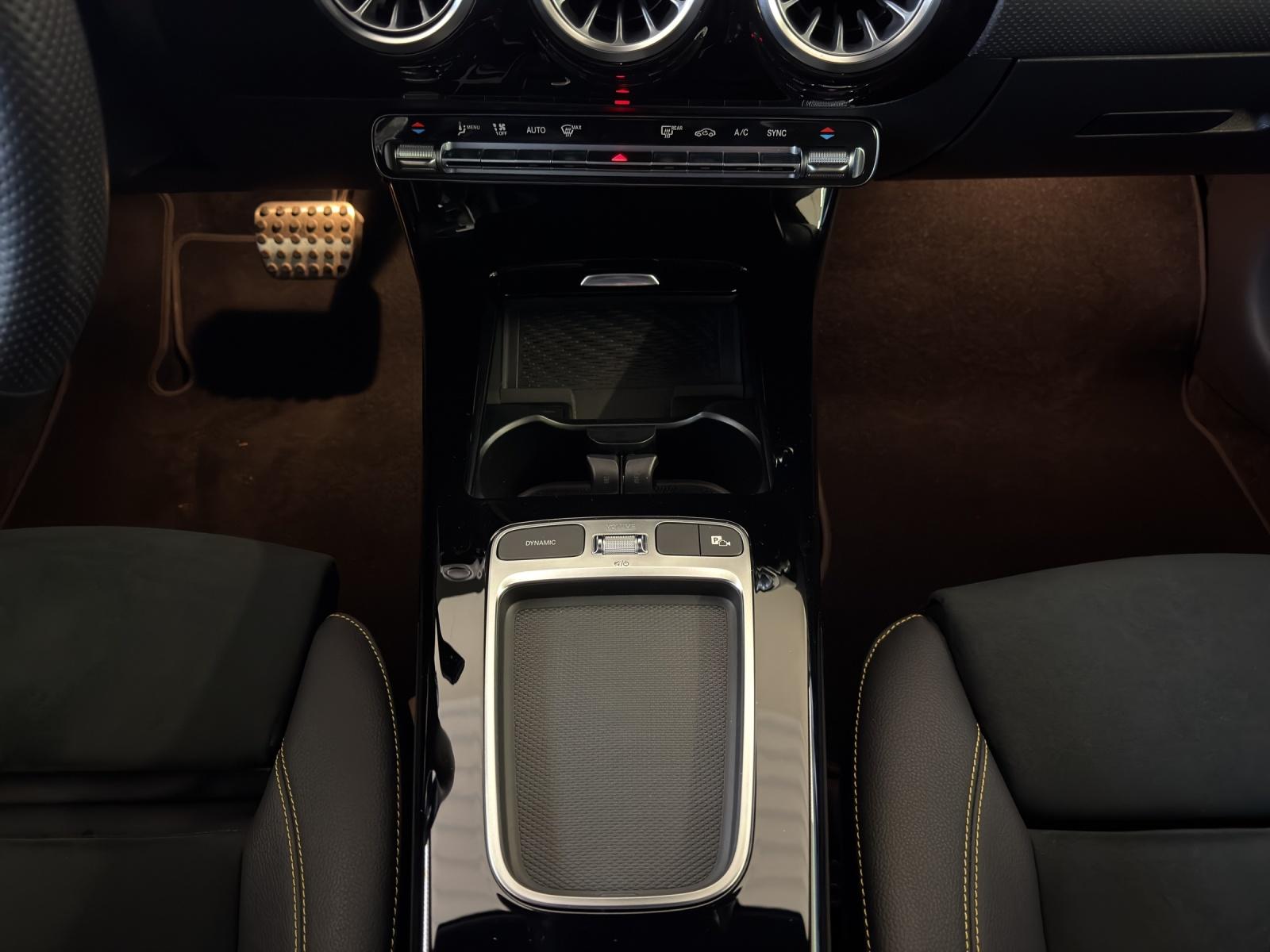 MERCEDES-BENZ A 45 S AMG 4matic+-image-15