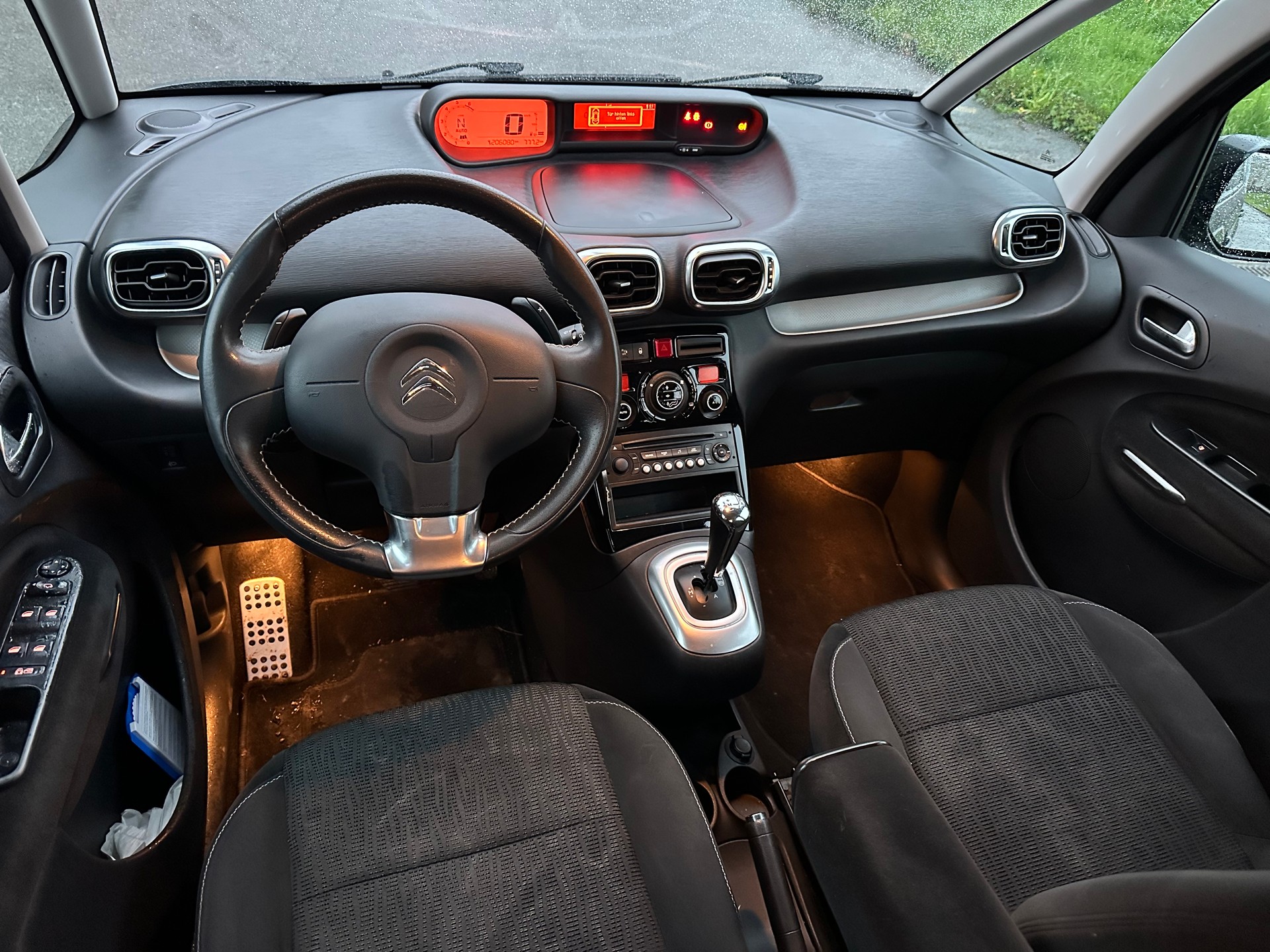 CITROEN C3 Picasso 1.6i 16V Rossignol EGS6-image-10