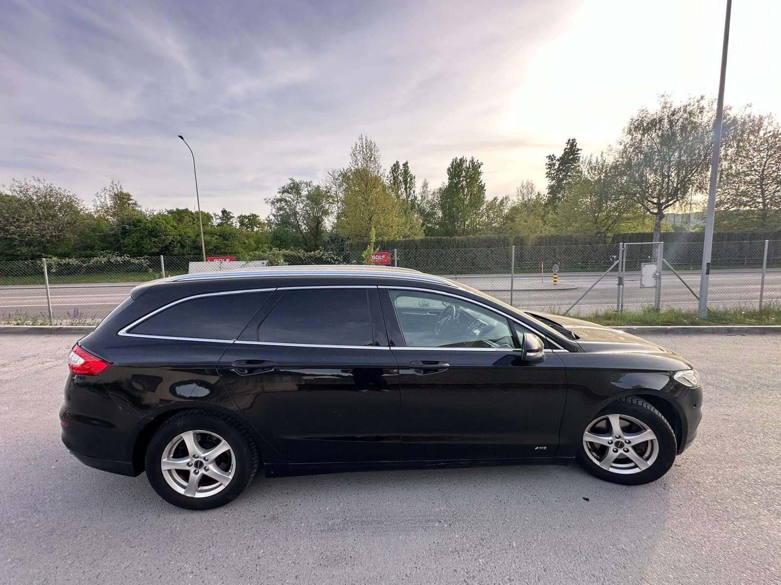 FORD Mondeo 2.0 TDCi Titanium AWD PowerShift-showroom-element-3