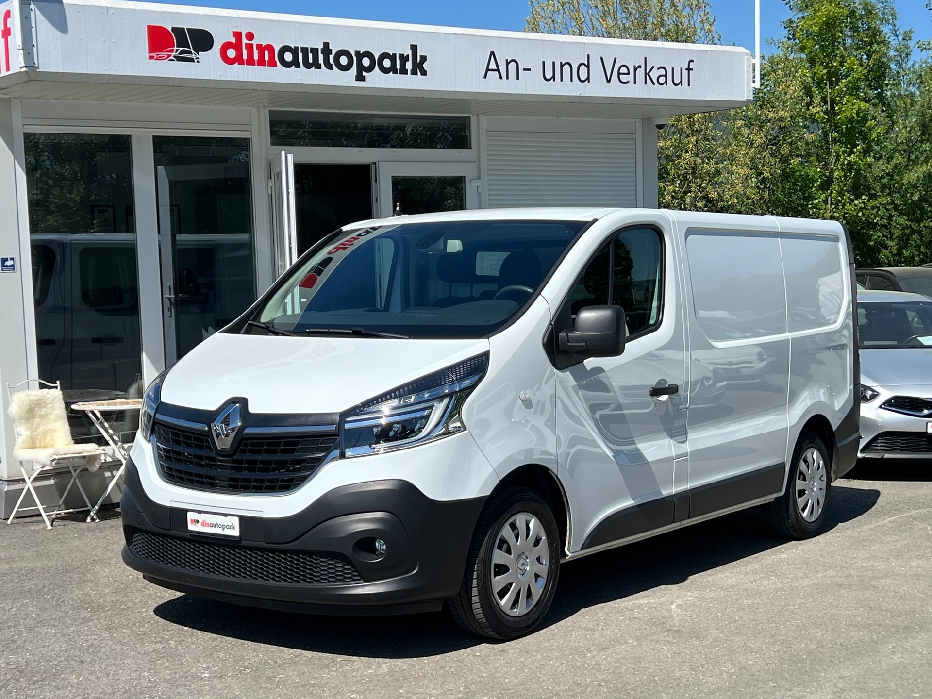 RENAULT Trafic 2.0 dCi 120 3.0t Business L1H1 *CH-Fahrzeug*Ab MFK*Klima*Rückfahrkamera*