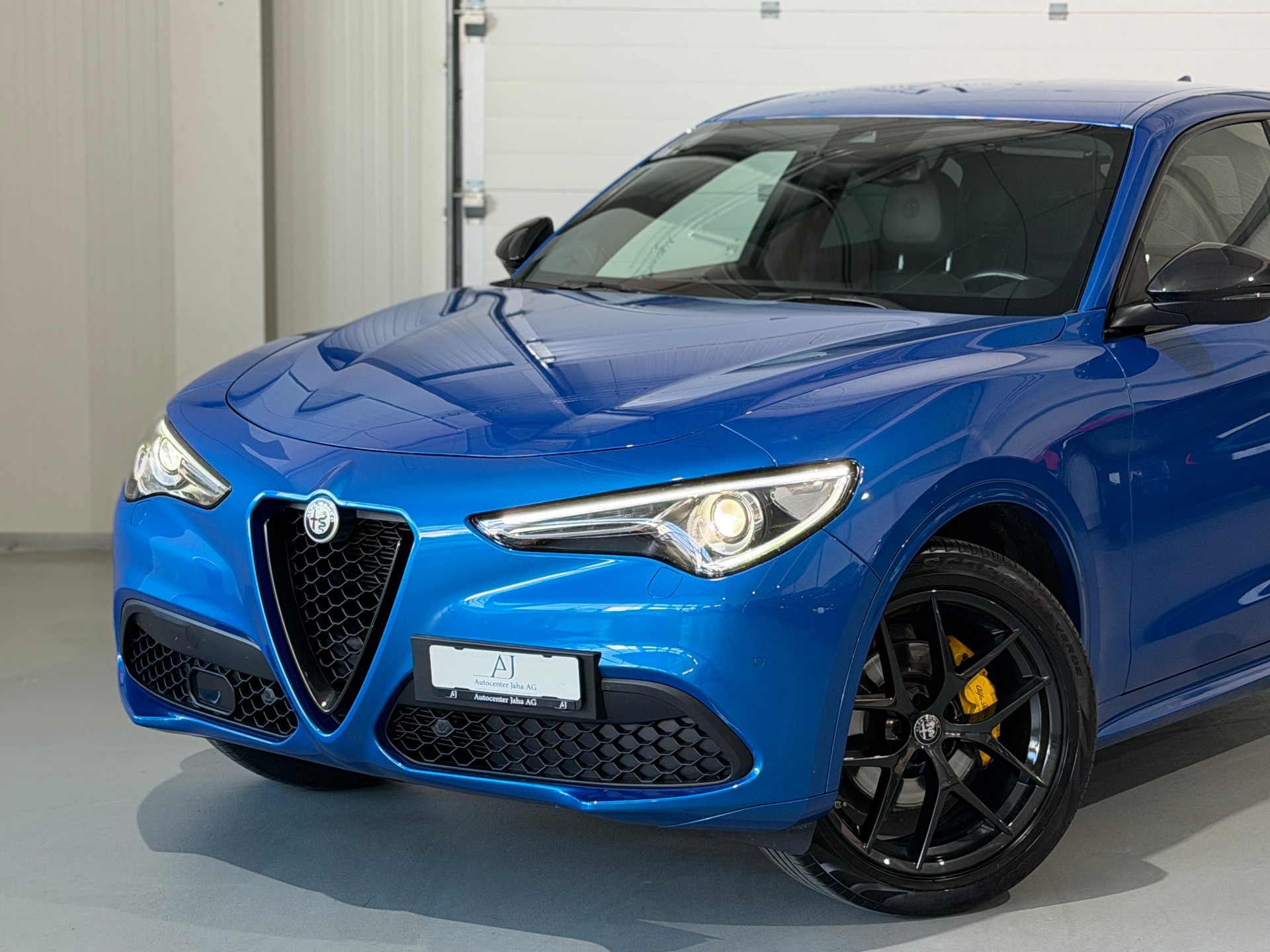 ALFA ROMEO Stelvio 2.0 Veloce Q4 Automatic-showroom-element-1
