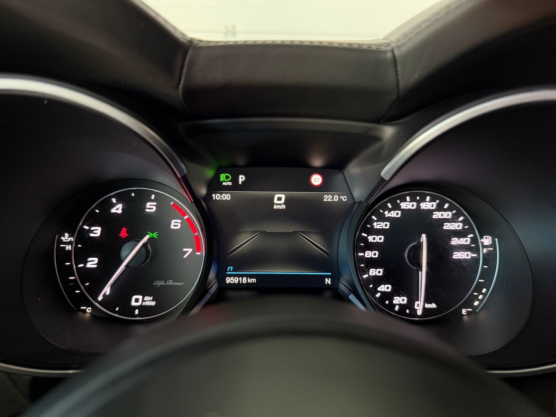 ALFA ROMEO Stelvio 2.0 Veloce Q4 Automatic-image-9