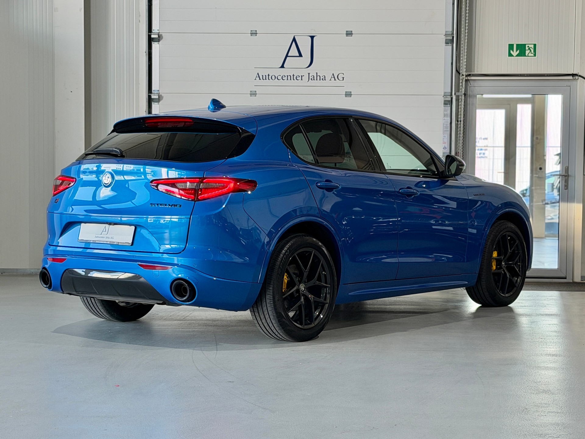 ALFA ROMEO Stelvio 2.0 Veloce Q4 Automatic-image-19