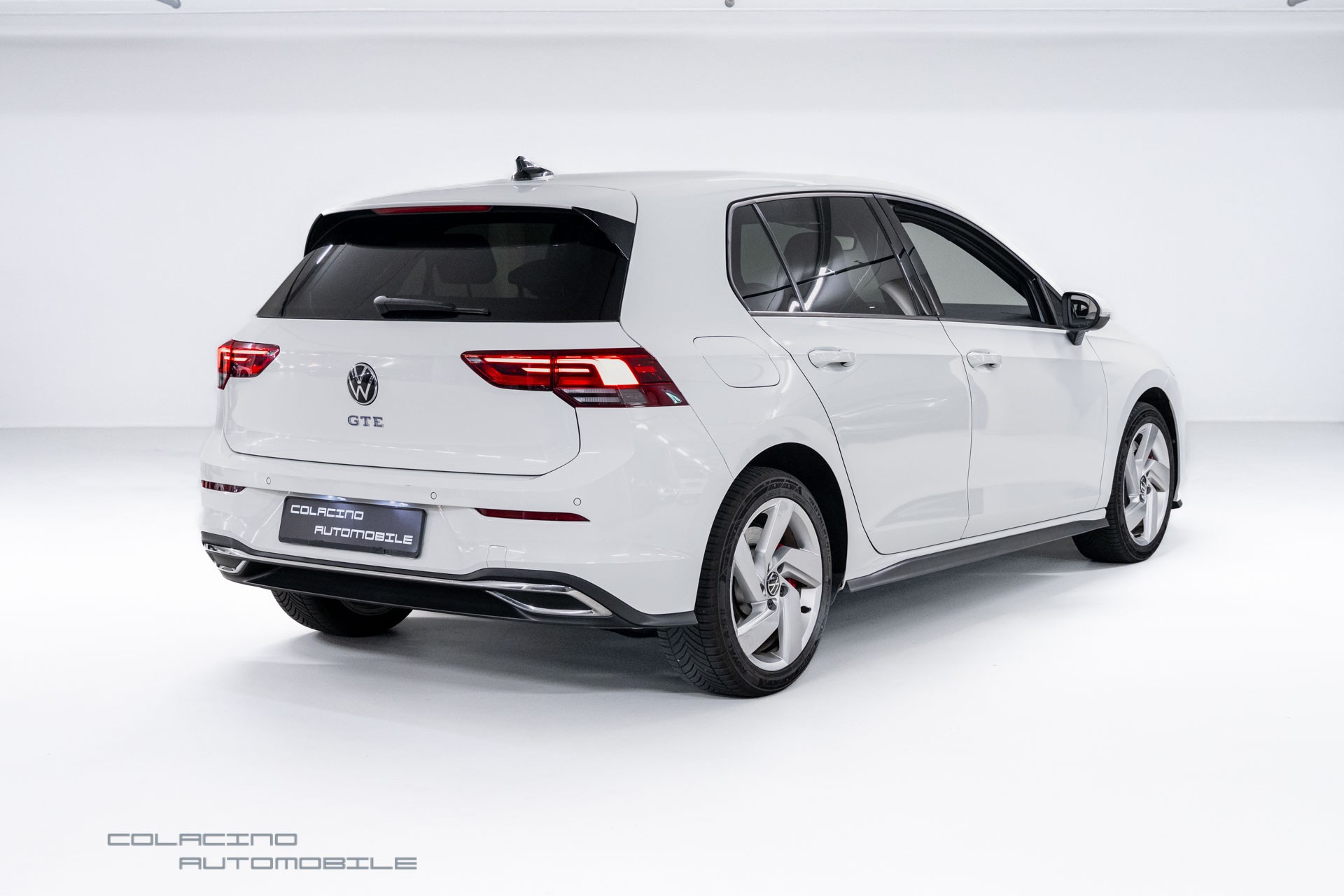 VW Golf 1.4 TSI PHEV GTE-showroom-element-1