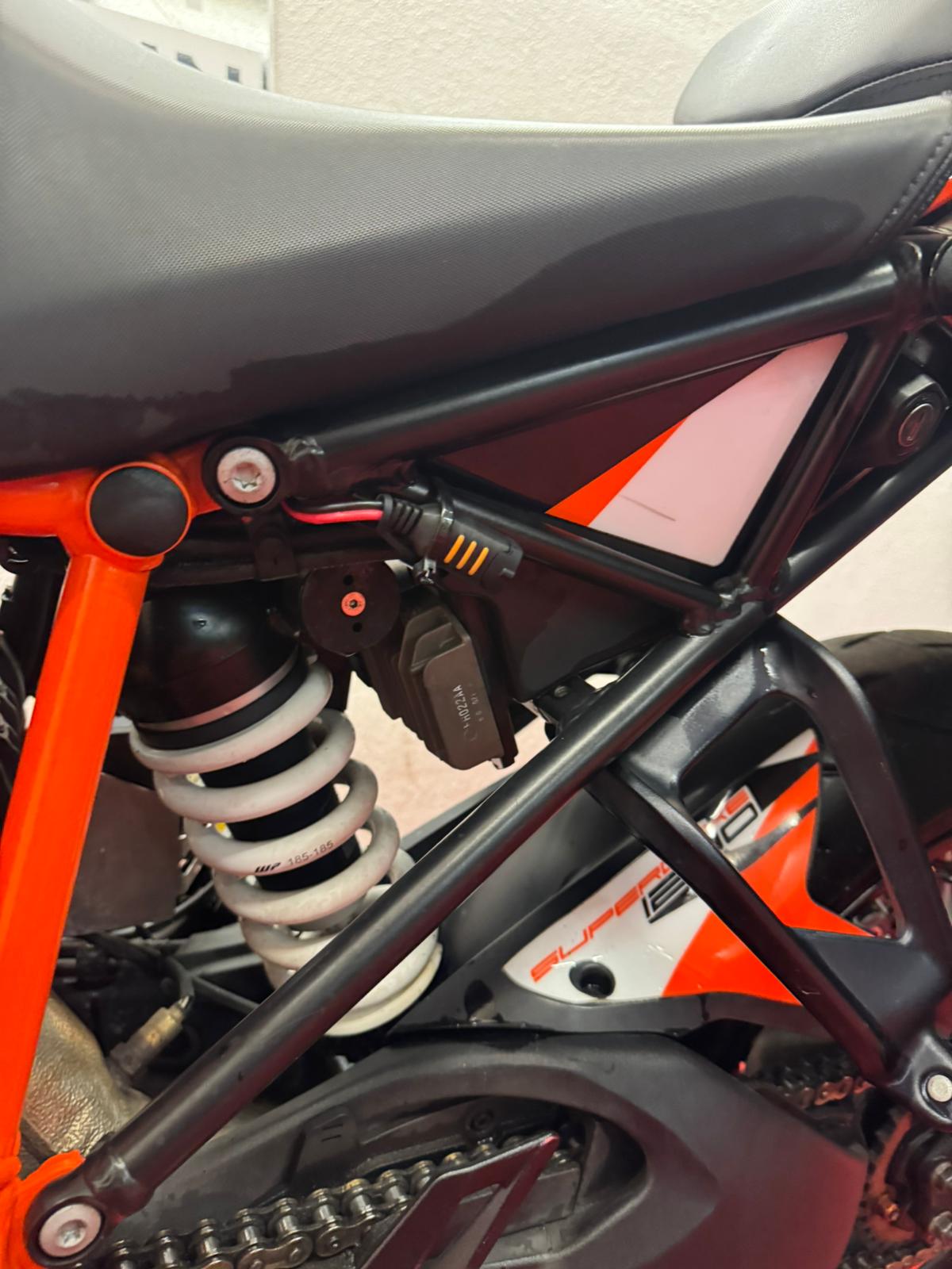 KTM 1290 Super Duke GT-image-8