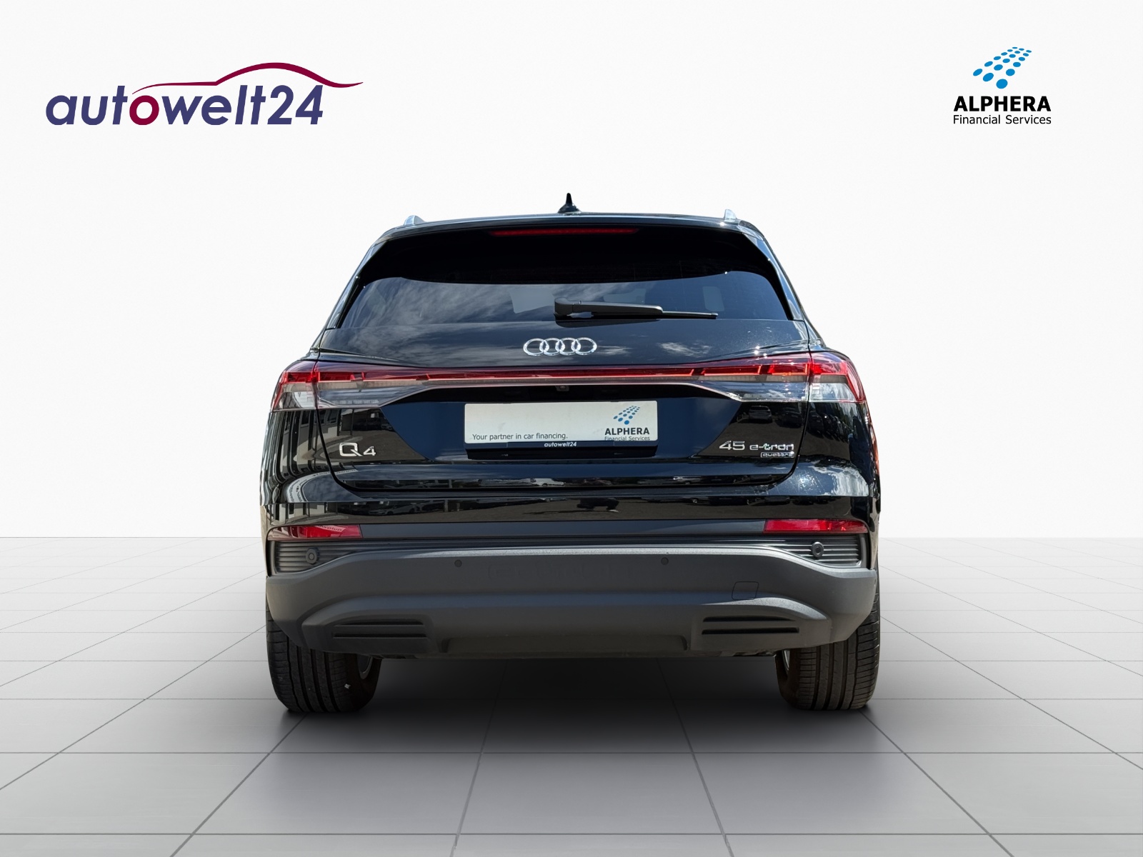 AUDI Q4 e-tron 45 quattro-image-6
