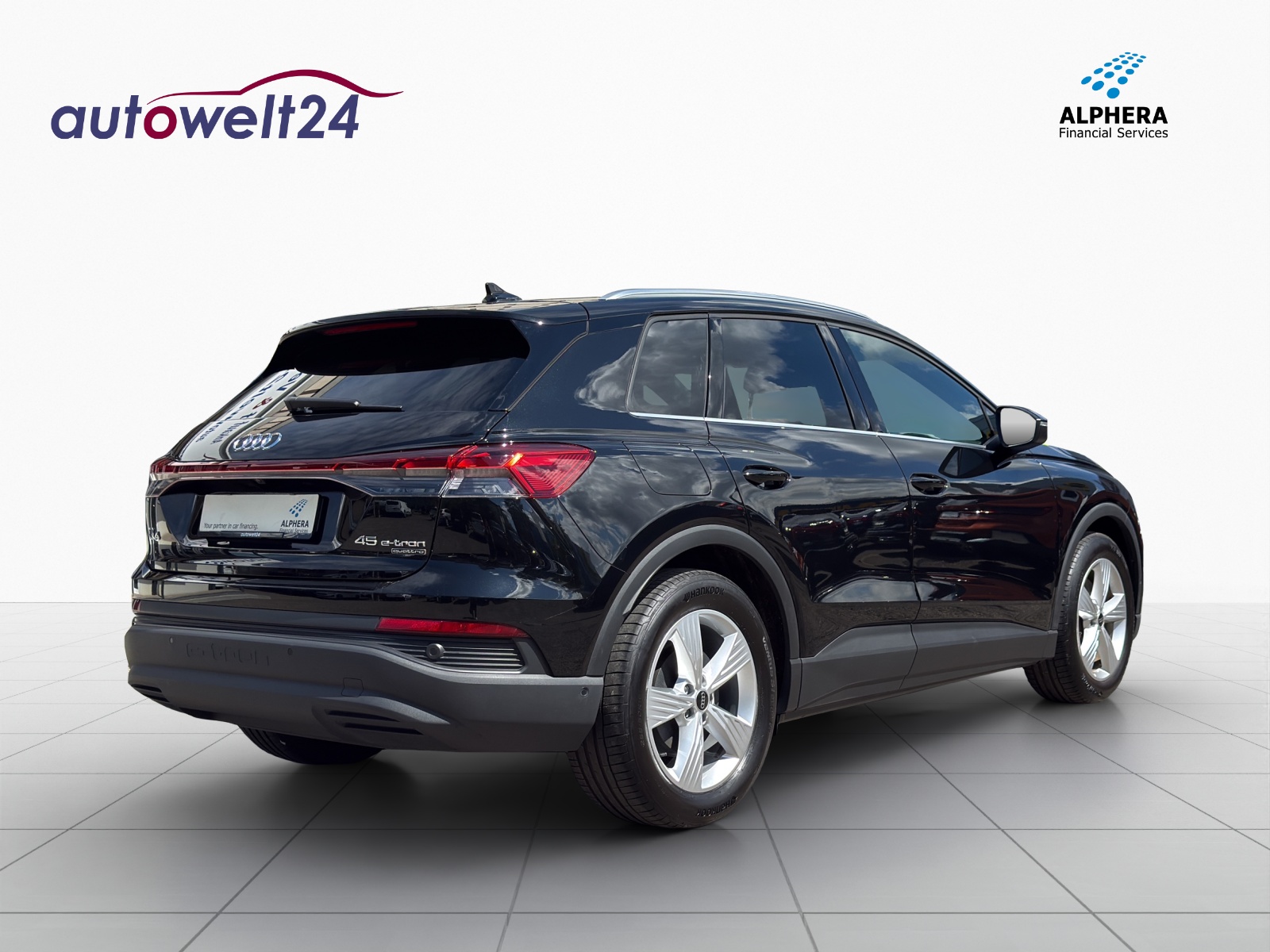 AUDI Q4 e-tron 45 quattro-image-5