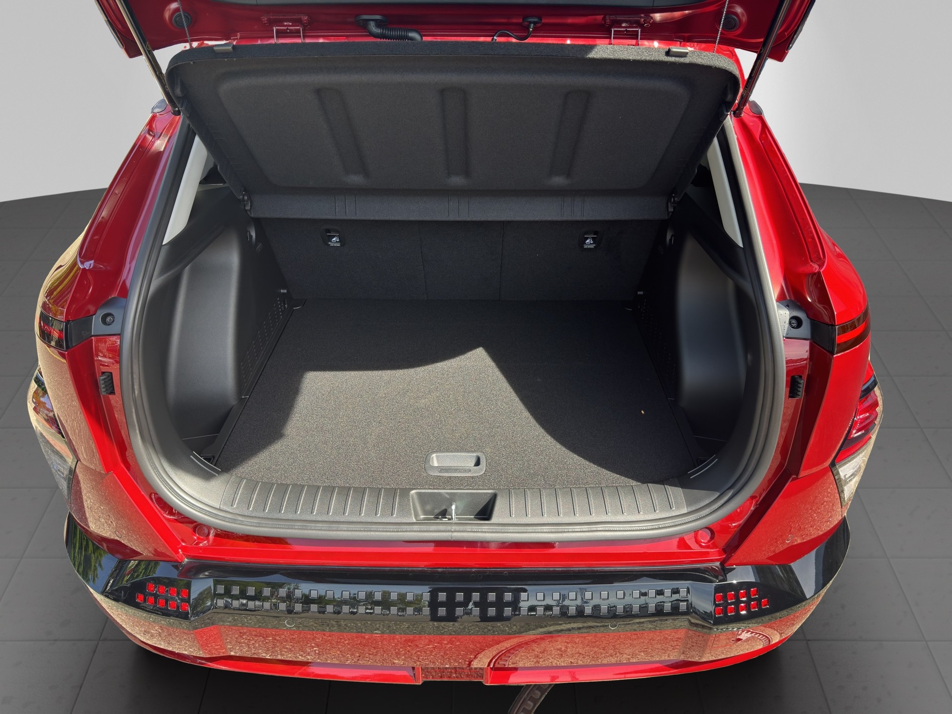 HYUNDAI Kona EV 65.4 kWh Amplia-image-8