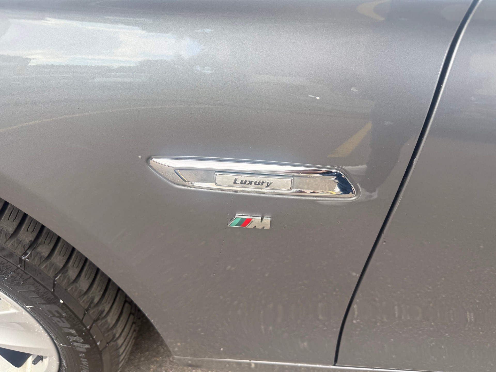 BMW 525d Touring xDrive Luxury Line Steptronic-image-6