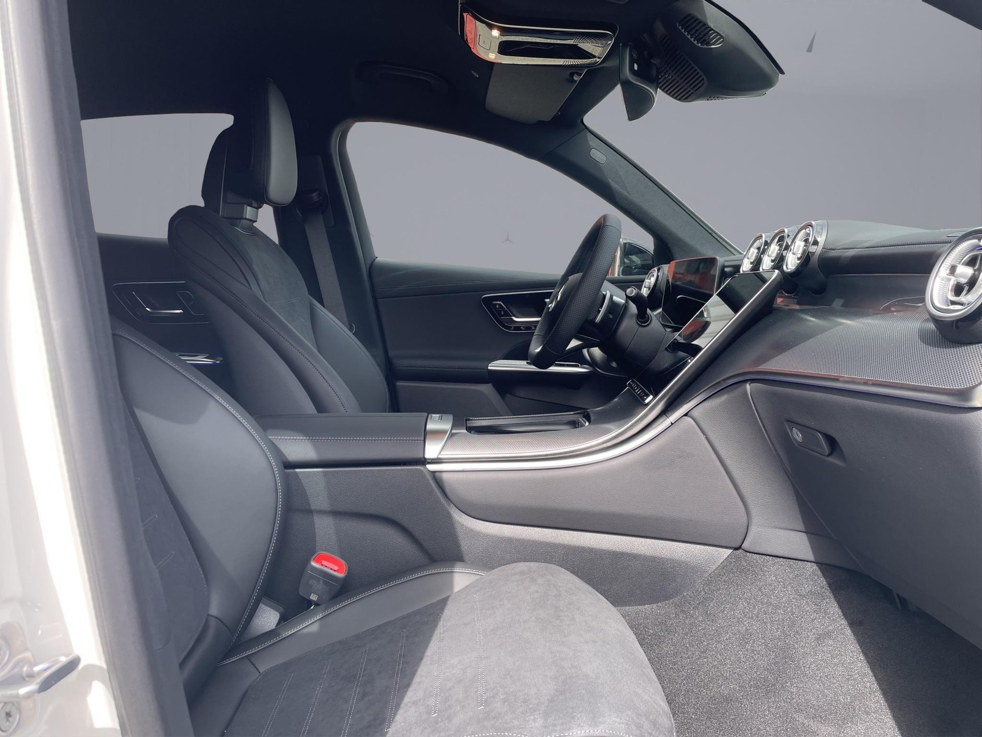 MERCEDES-BENZ GLC 300 e EQ Star AMG Line 4matic Coupé-image-17