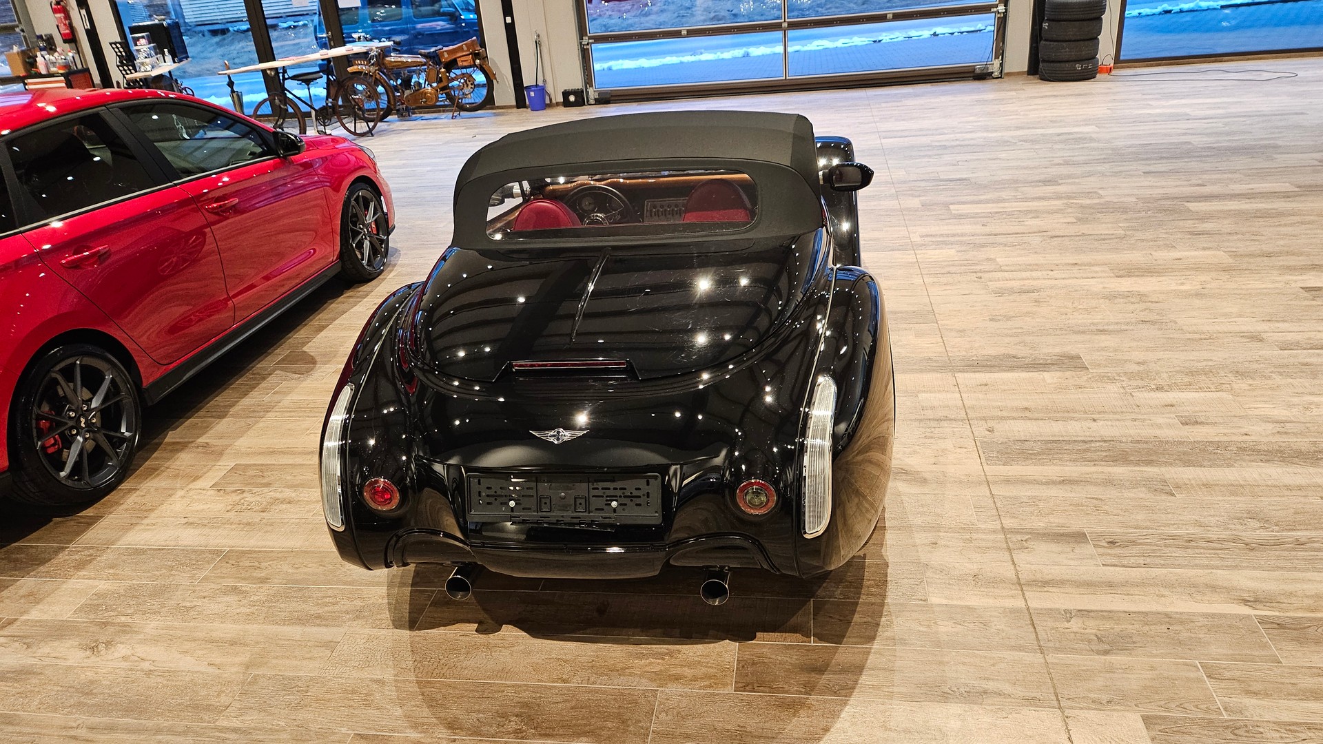 MORGAN 4,8-Liter-V8-image-12