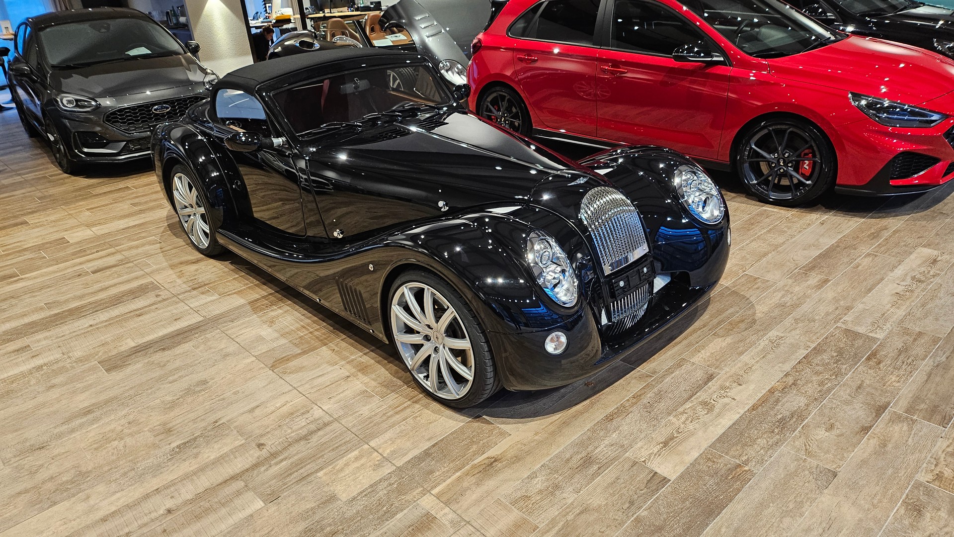 MORGAN 4,8-Liter-V8-image-6
