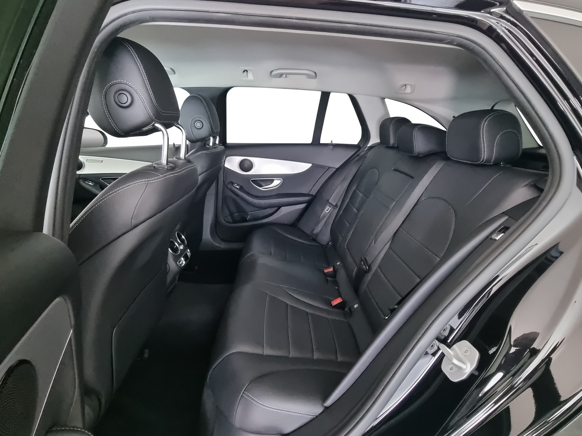 MERCEDES-BENZ C 250 d 4Matic-image-6