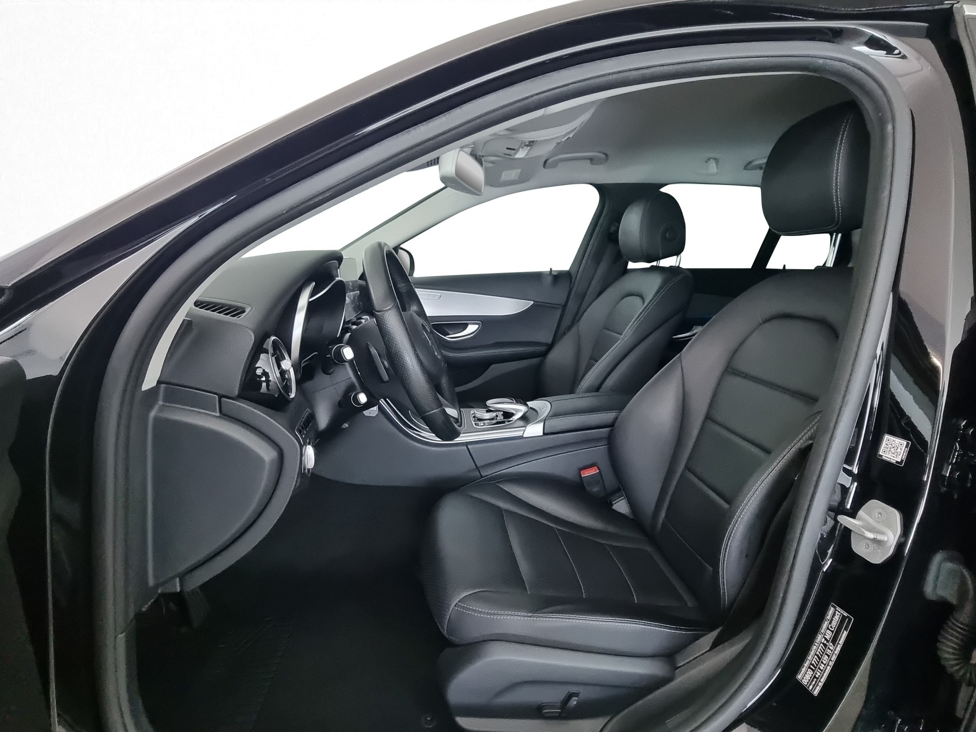 MERCEDES-BENZ C 250 d 4Matic-image-5