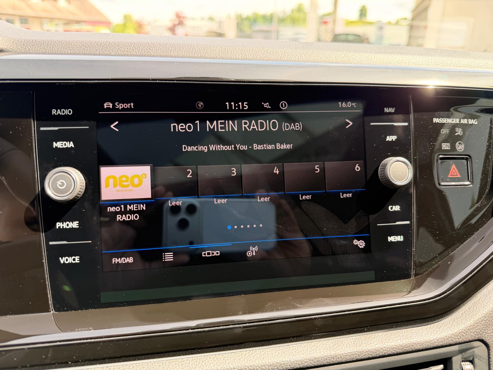 VW PANORAMADACH, RÜCKFAHRKAMERA, KEYLESS U.V.M.-image-21