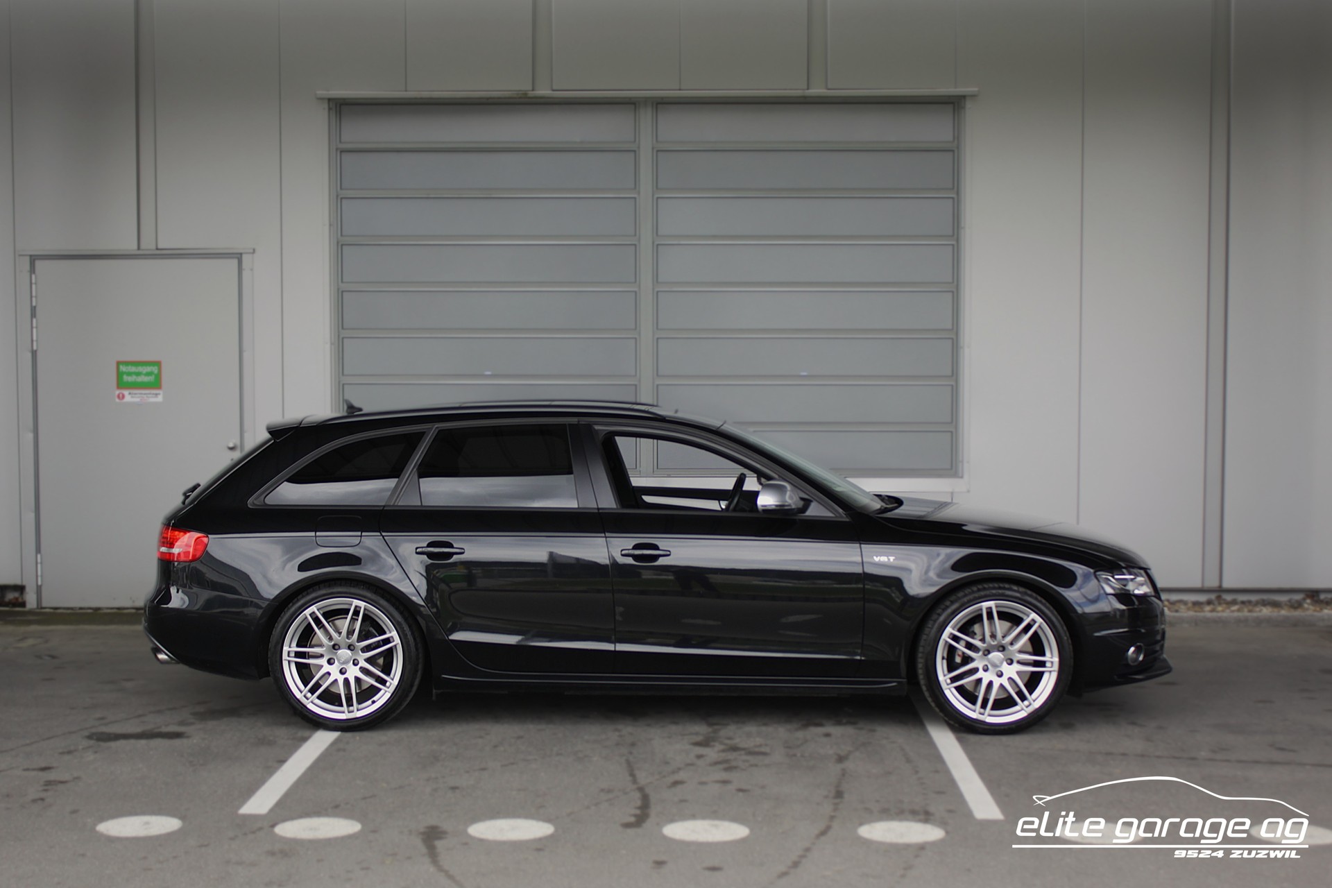 AUDI S4 Avant 3.0 TFSI quattro Manuell-image-5