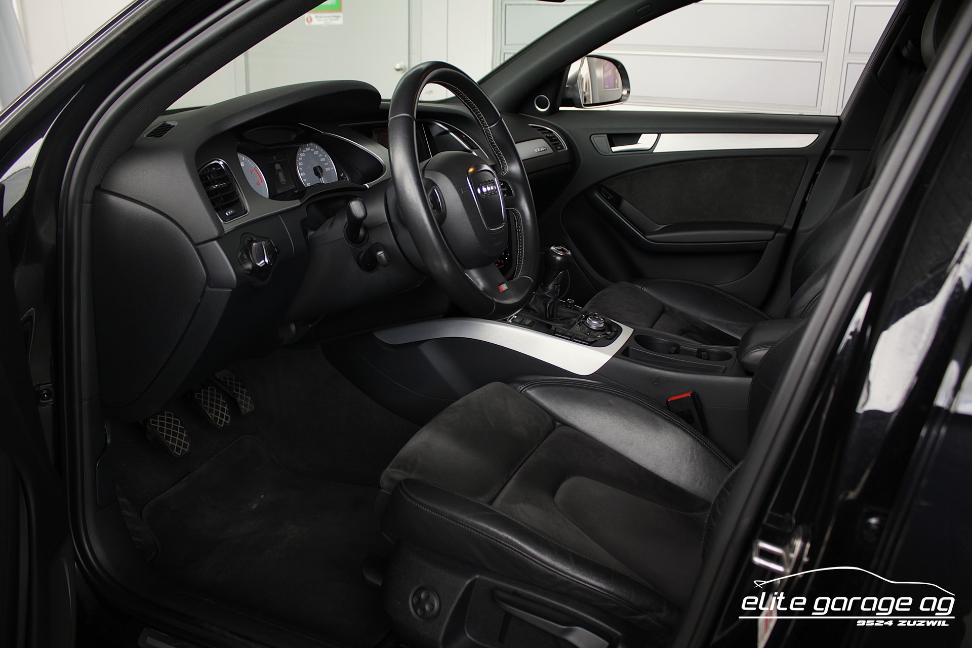 AUDI S4 Avant 3.0 TFSI quattro Manuell-image-13