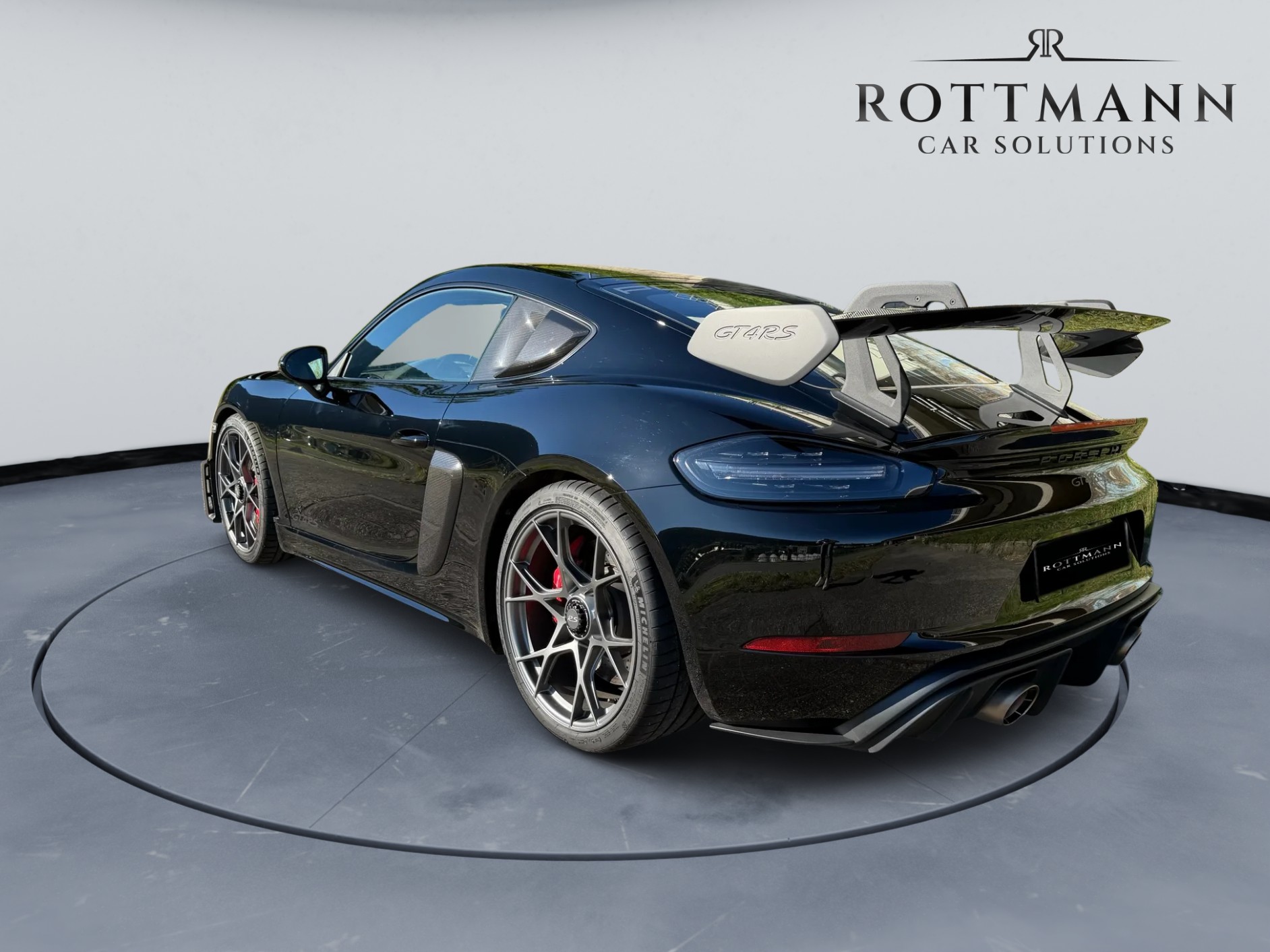 PORSCHE 718 Cayman GT4 RS Weissach-image-7