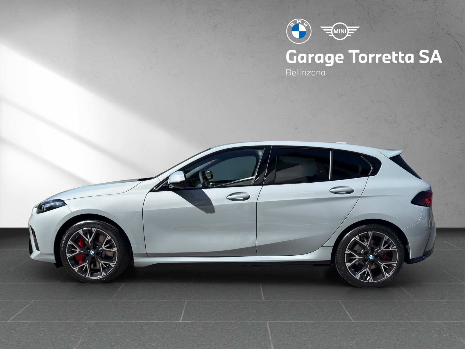 BMW 120 M Sport Pro Steptronic-showroom-element-1