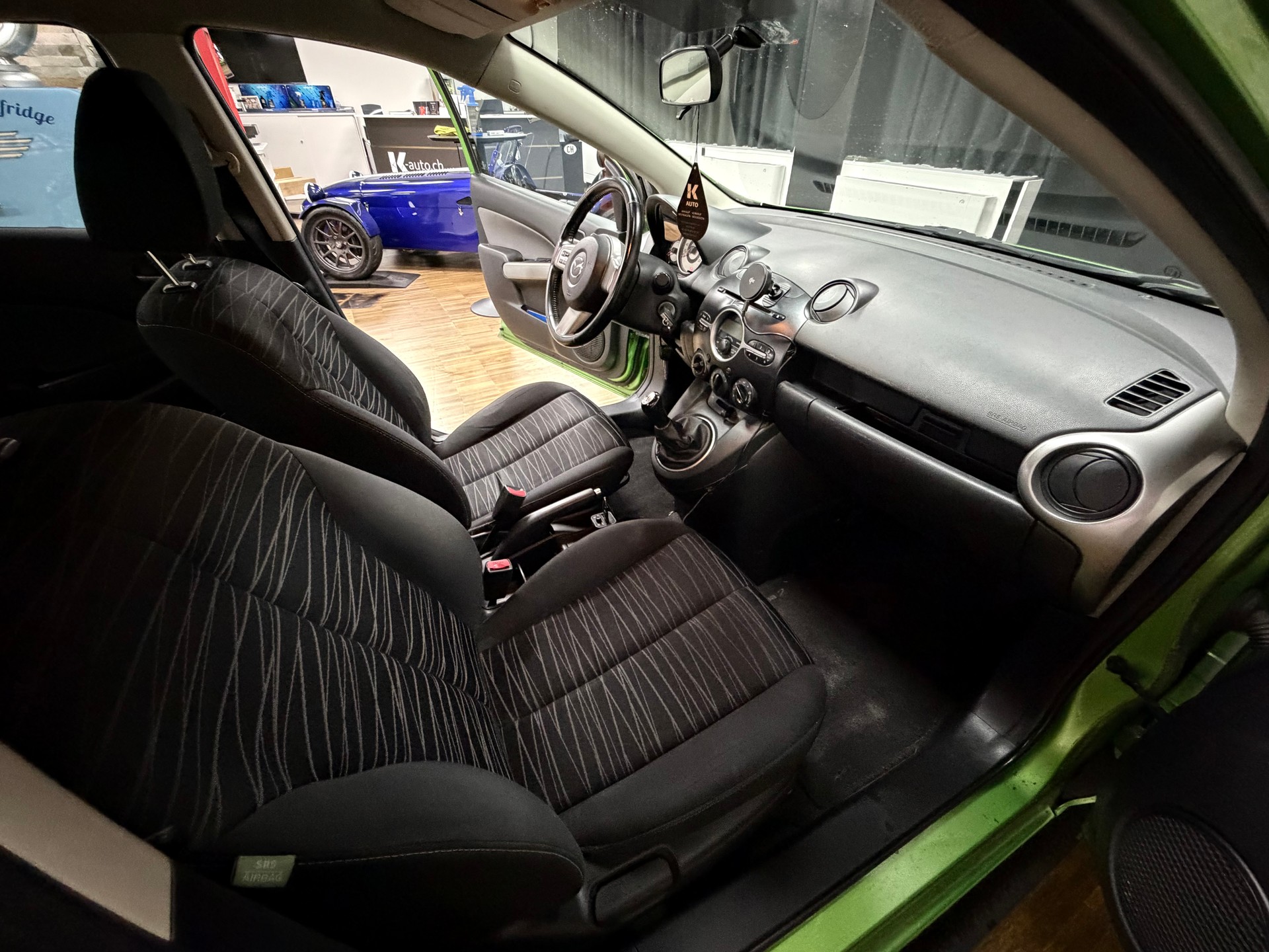 MAZDA 2 1.3i 16V Exclusive-image-17