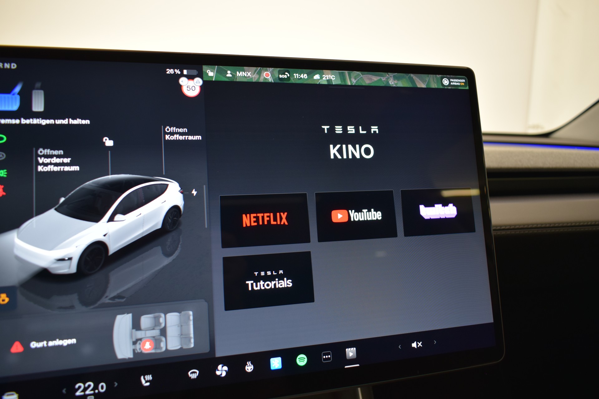 TESLA Model Y Premium Long Range AWD, 7 Sitzer, AHK, Made in Berlin-image-26