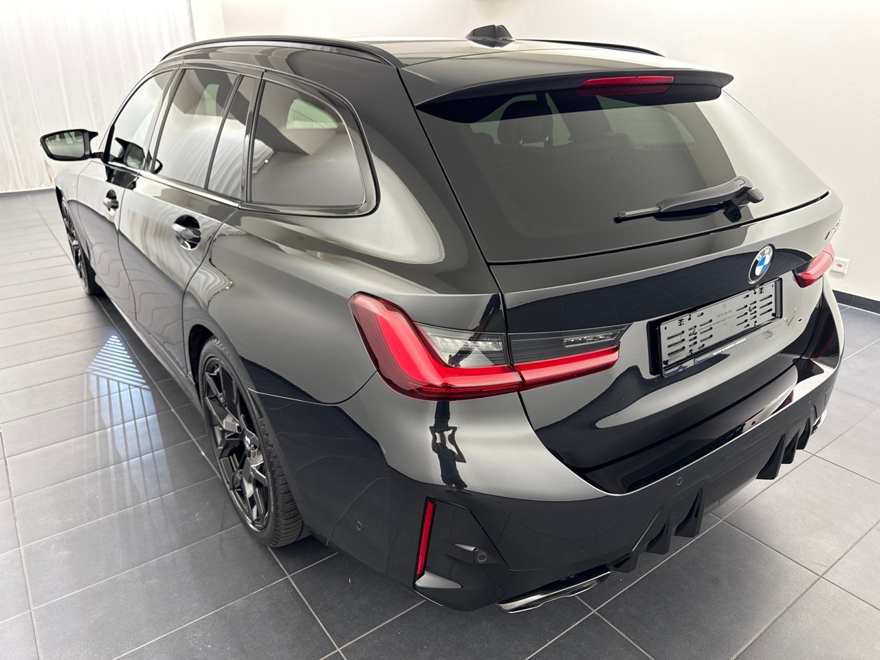 BMW M340d xDri 48VT MSportPro AHK&Standheizung-showroom-element-1