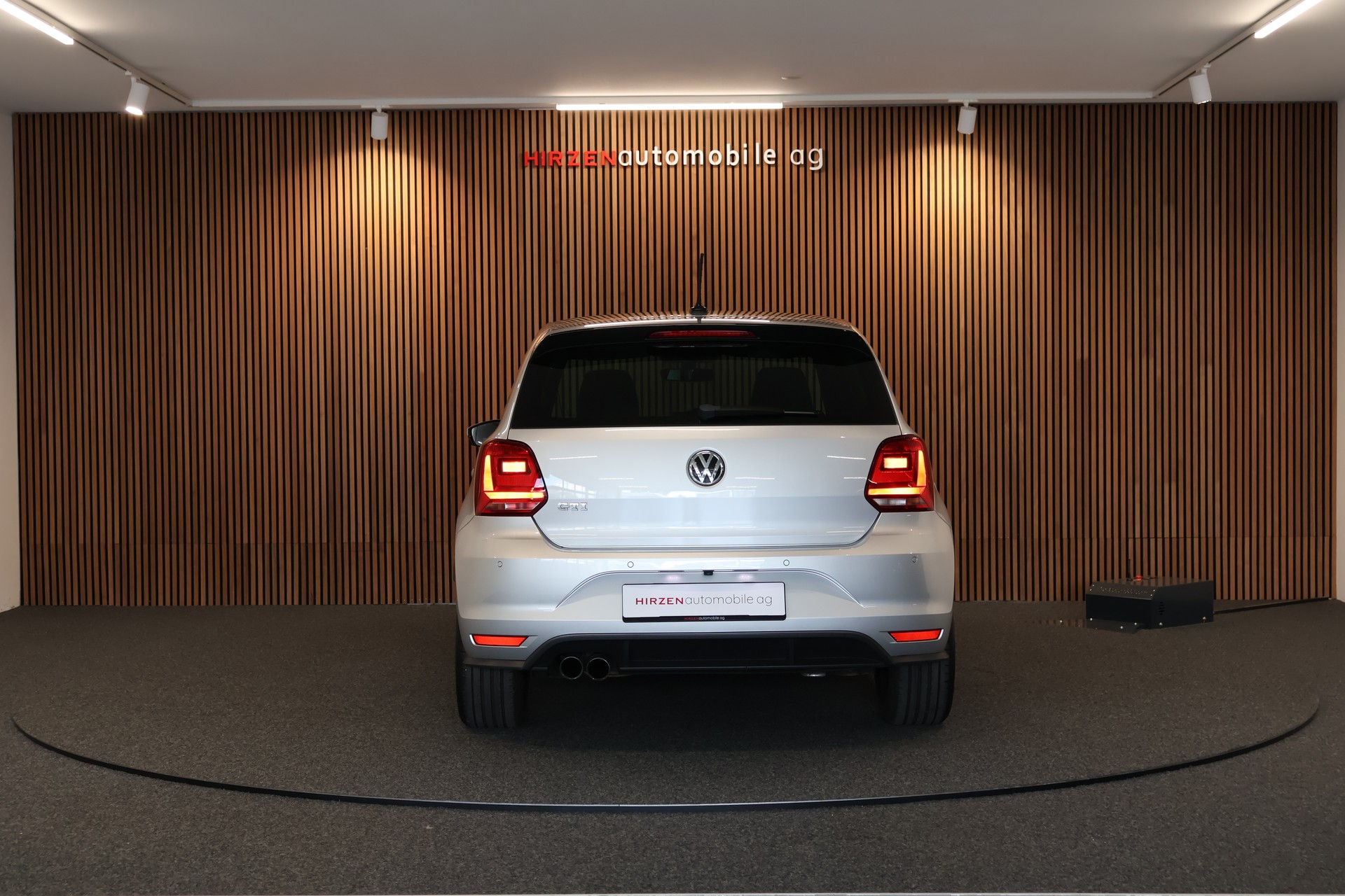 VW Polo 1.8 TSI GTI-image-3