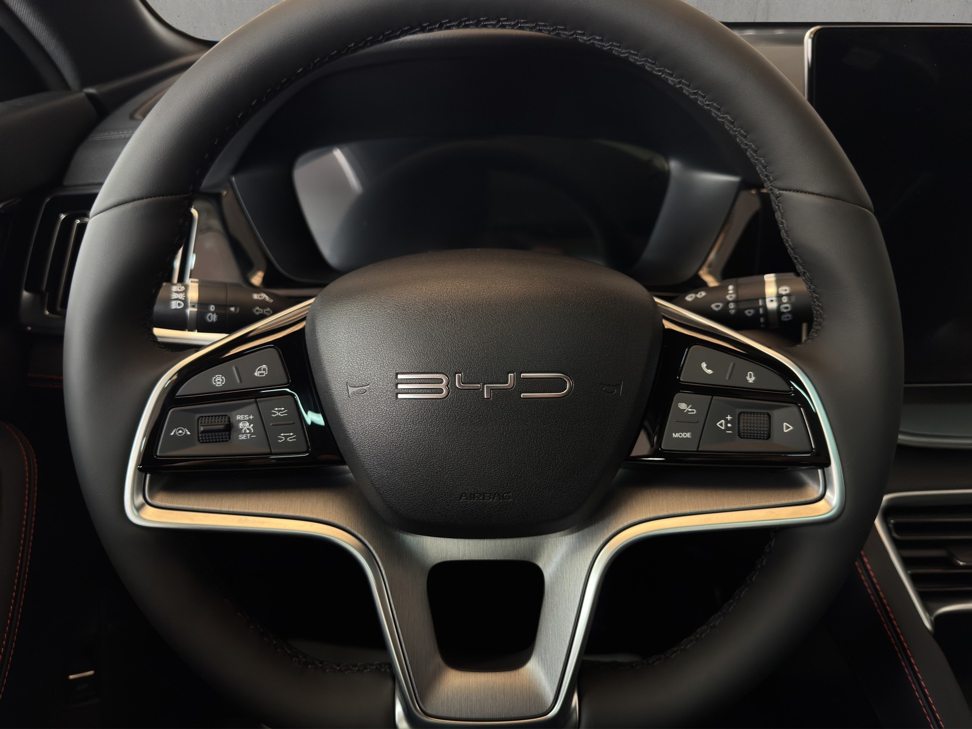 BYD Seal U DM-i Boost "Pano-BicolorLeder-360°Kamera"-image-12