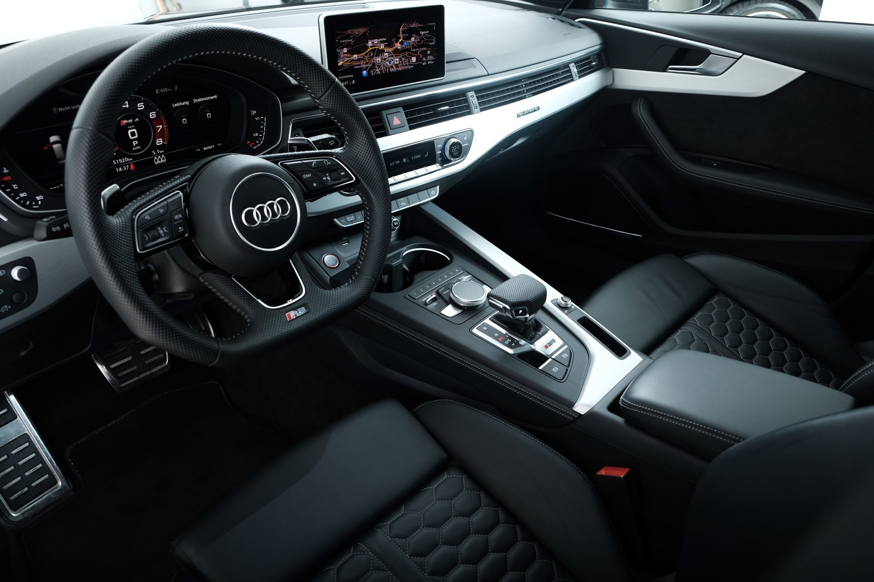 AUDI RS4 Avant 2.9 TFSI quattro tiptronic-image-10