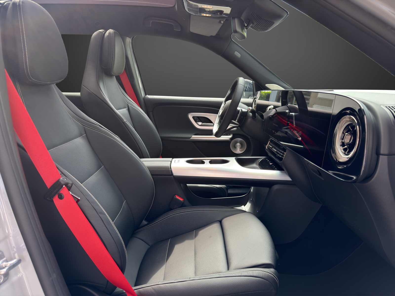 MERCEDES-BENZ GLB 220 4Matic 8G-Tronic-image-12