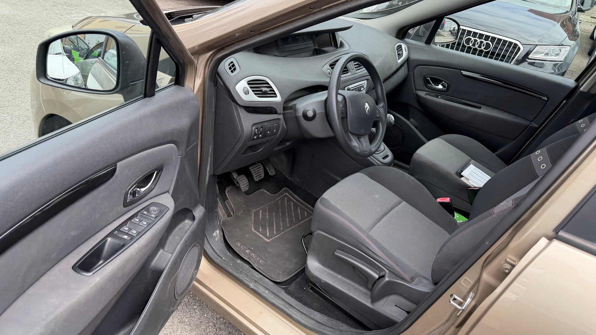 RENAULT Grand Scénic 1.2 16V Turbo Energy-image-6