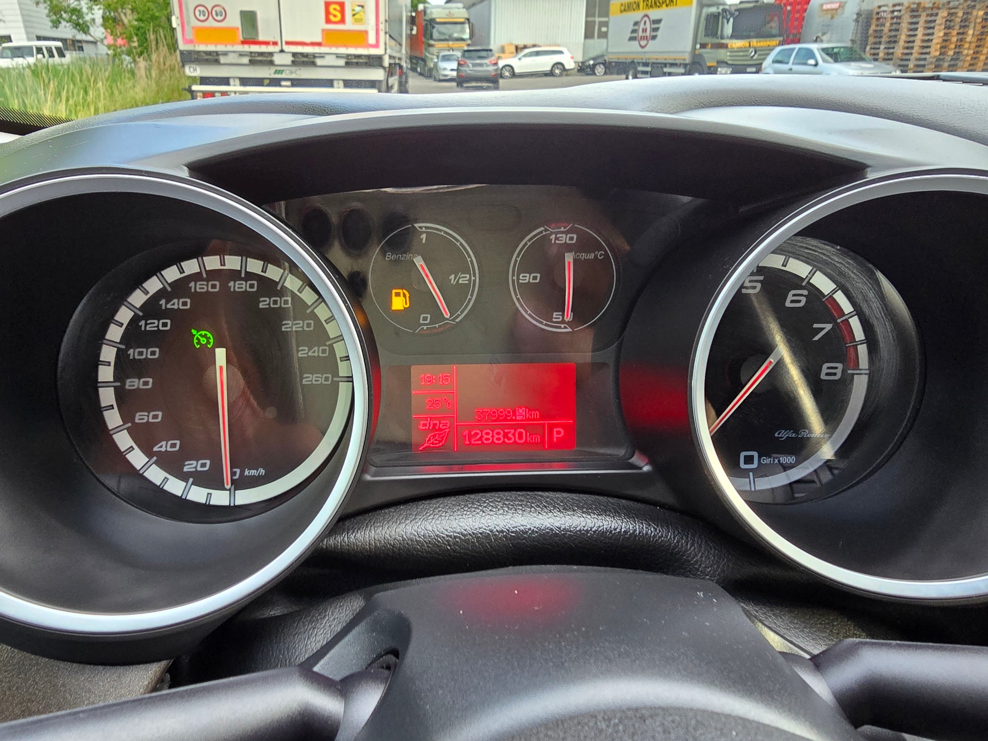 ALFA ROMEO Giulietta 1.4 MultiAir Distinctive TCT-image-20