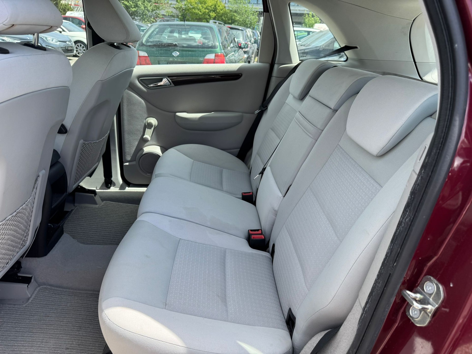 MERCEDES-BENZ B 180 CDI-image-7