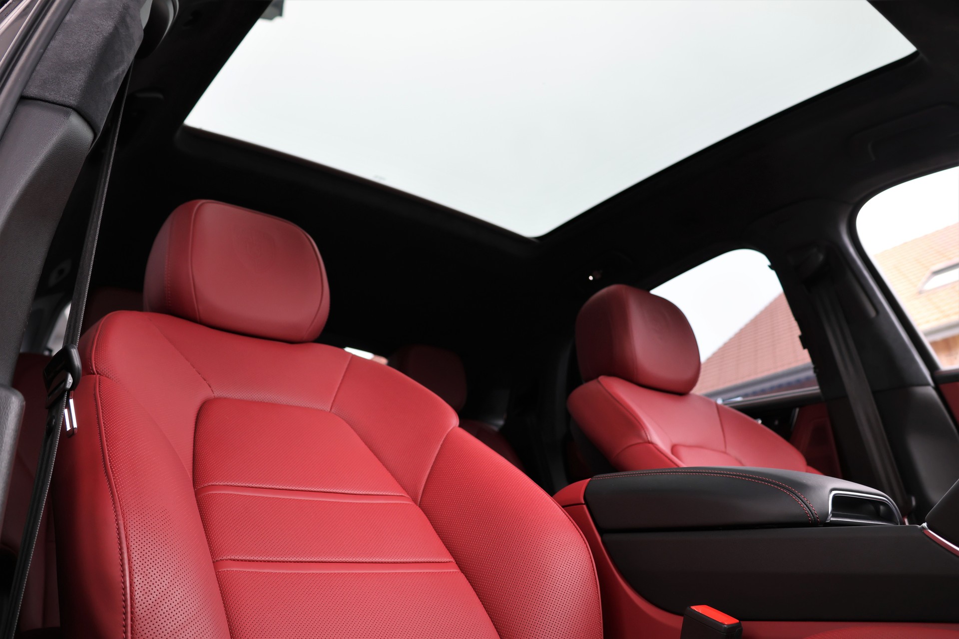 PORSCHE Cayenne Turbo Coupé (CH) *MoonlightBlue*-image-22
