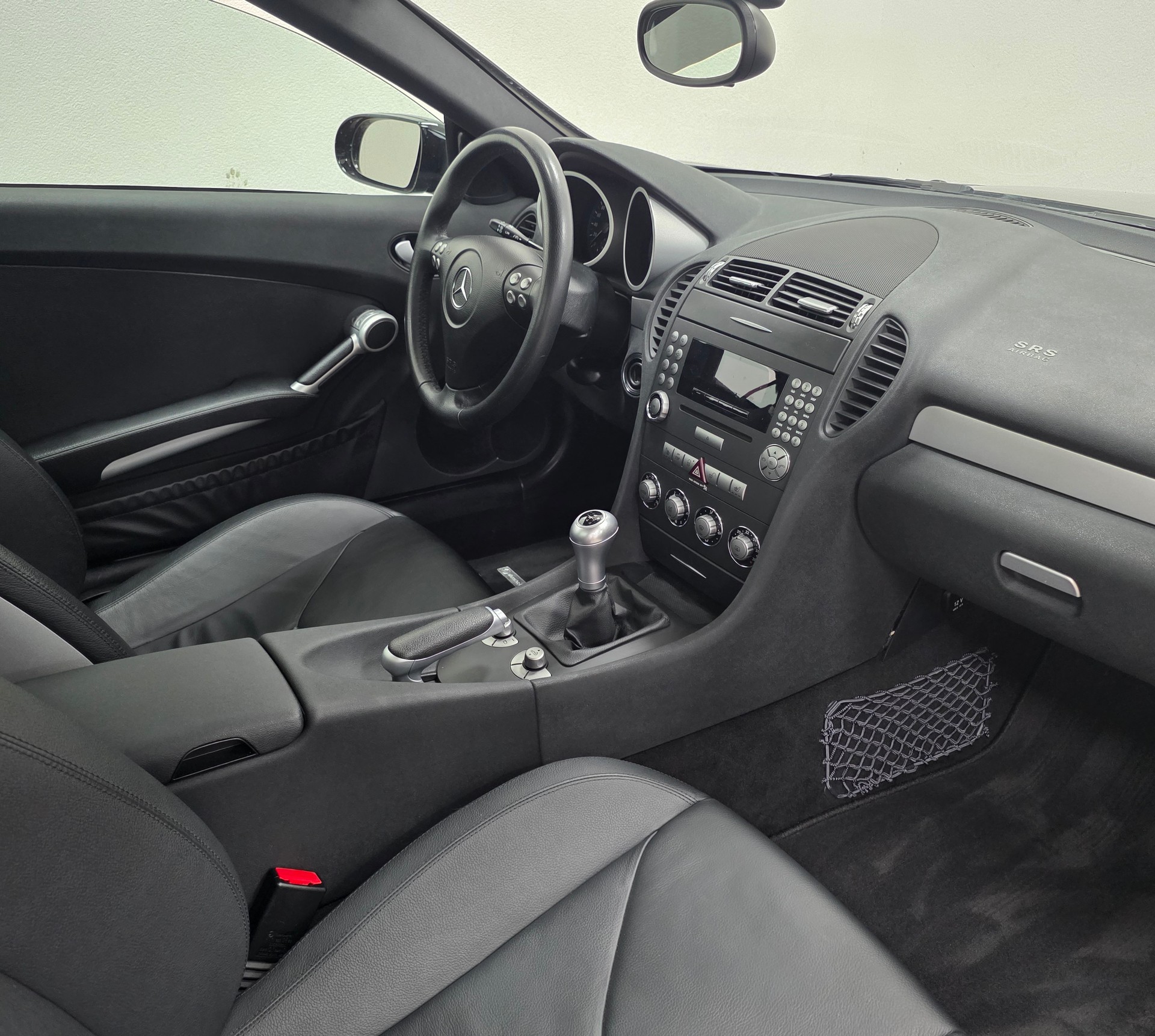 MERCEDES-BENZ SLK 200 Kompressor-image-11