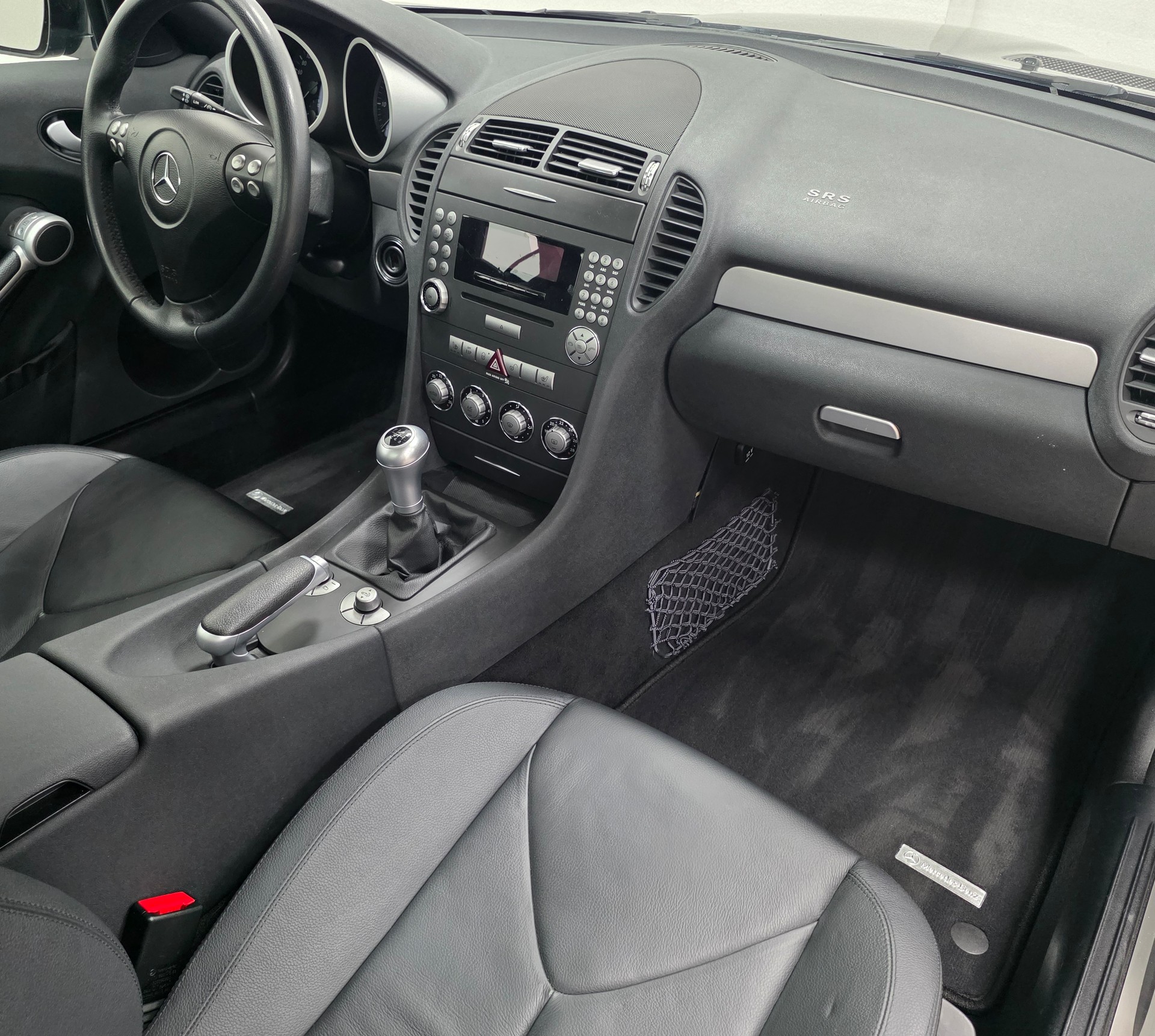 MERCEDES-BENZ SLK 200 Kompressor-image-12