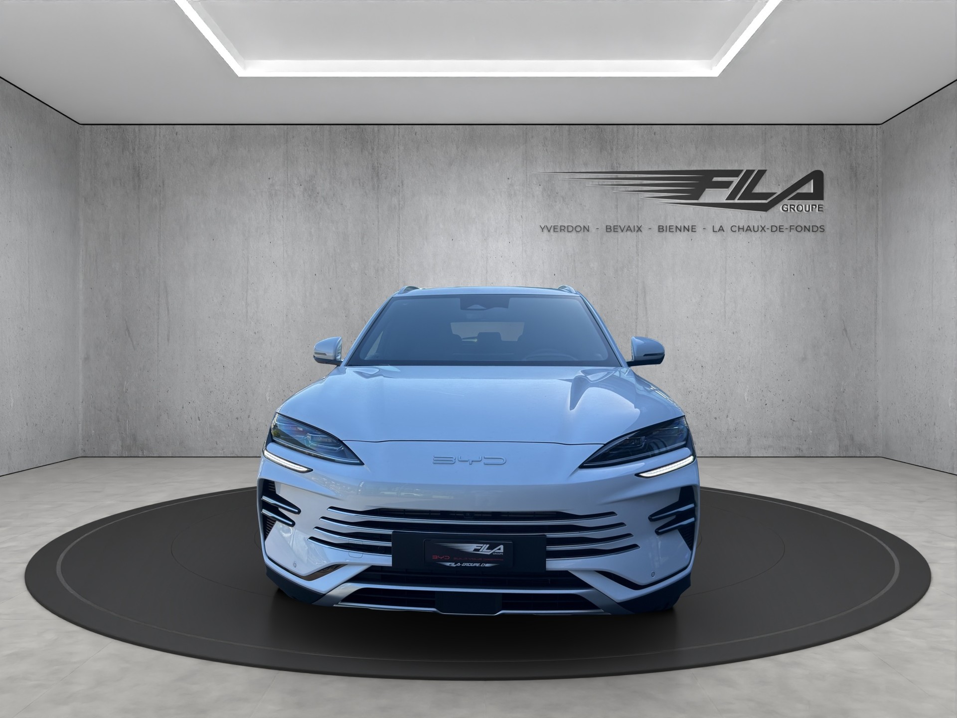 BYD Seal U DM-i Design AWD-showroom-element-2