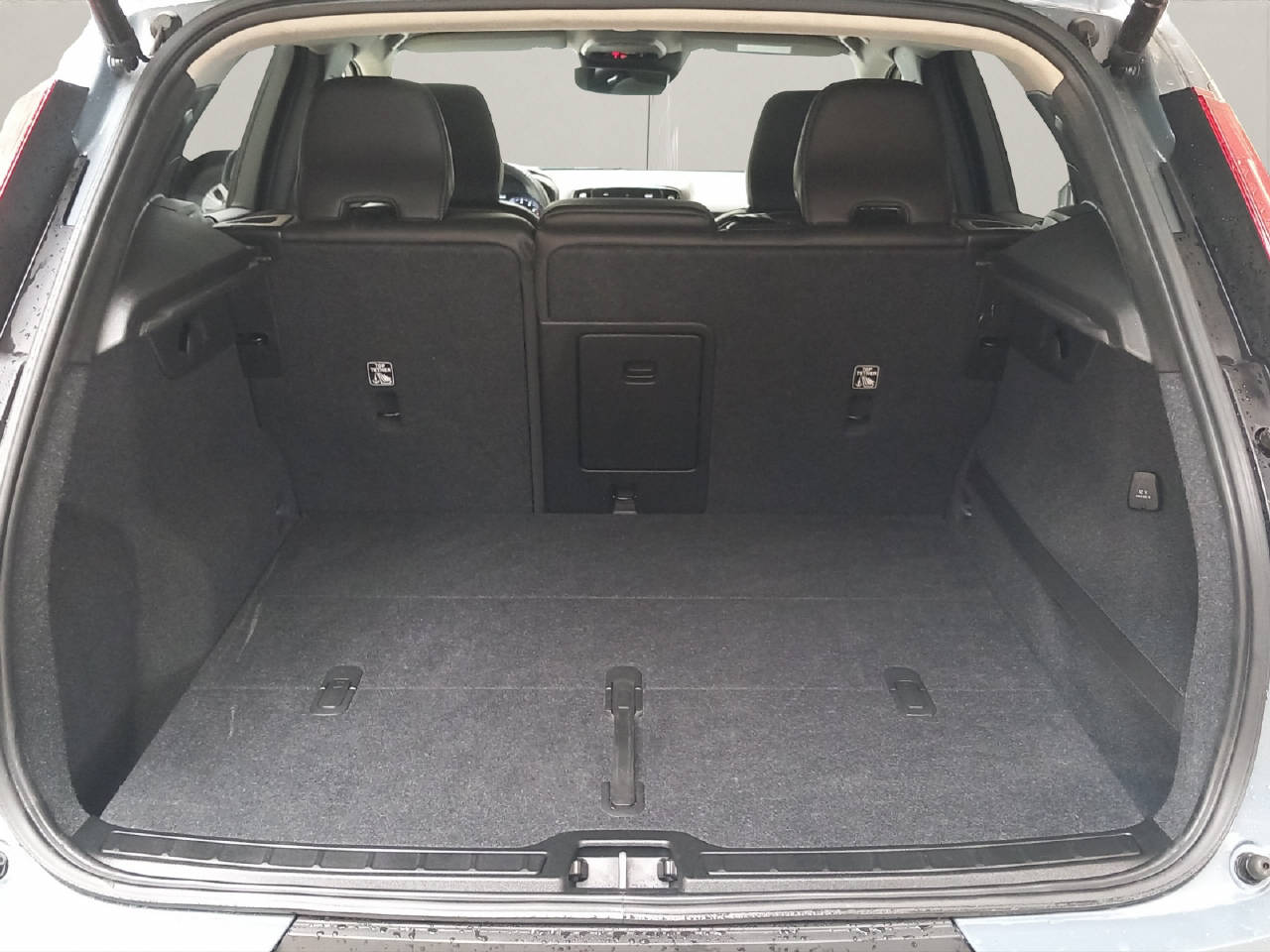 VOLVO XC40 1.5 T3 Momentum-image-10