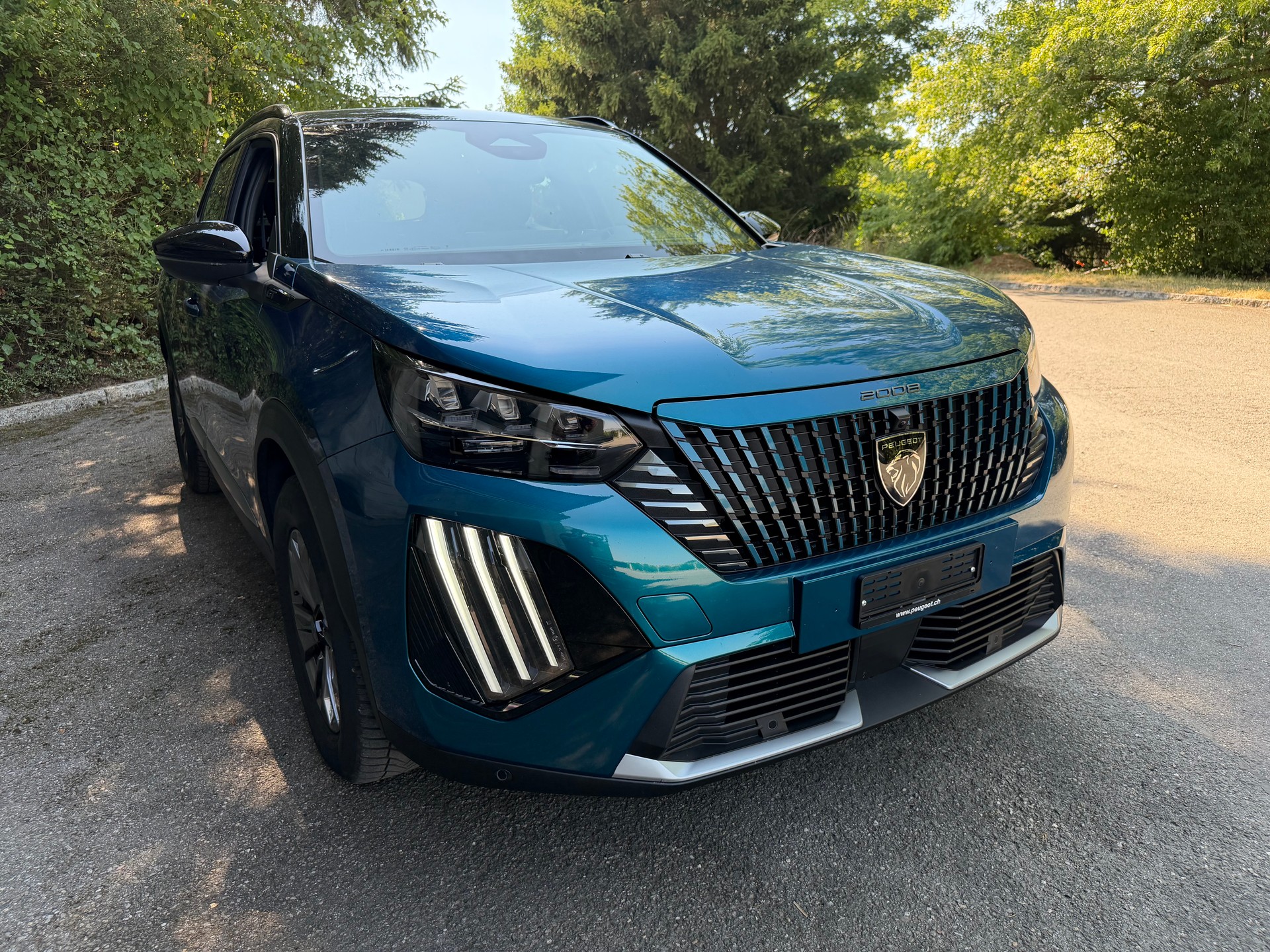 PEUGEOT 2008 1.2 145 MHEV GT-image-5