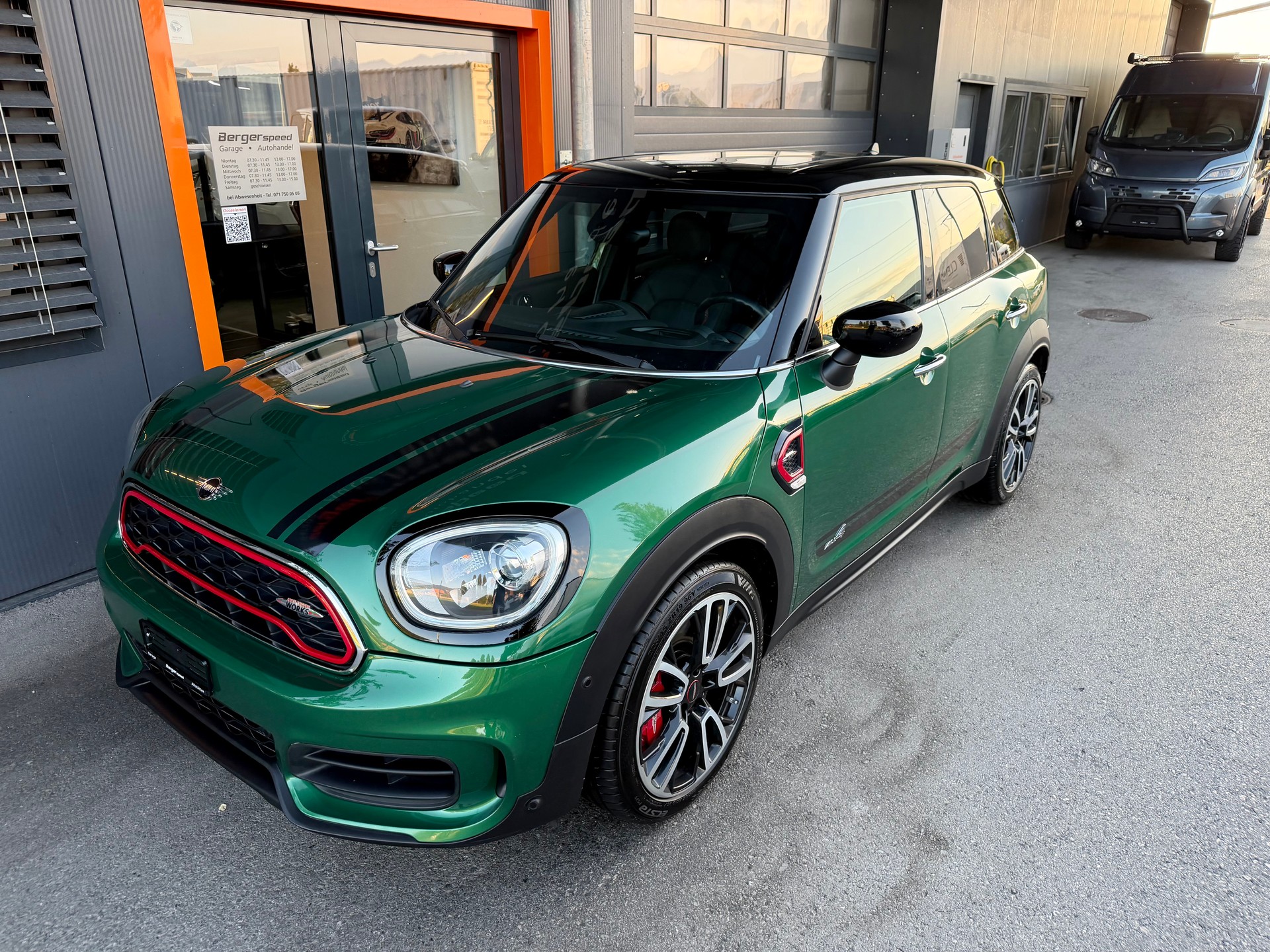 MINI Countryman John Cooper Works ALL4 Steptronic-showroom-element-3
