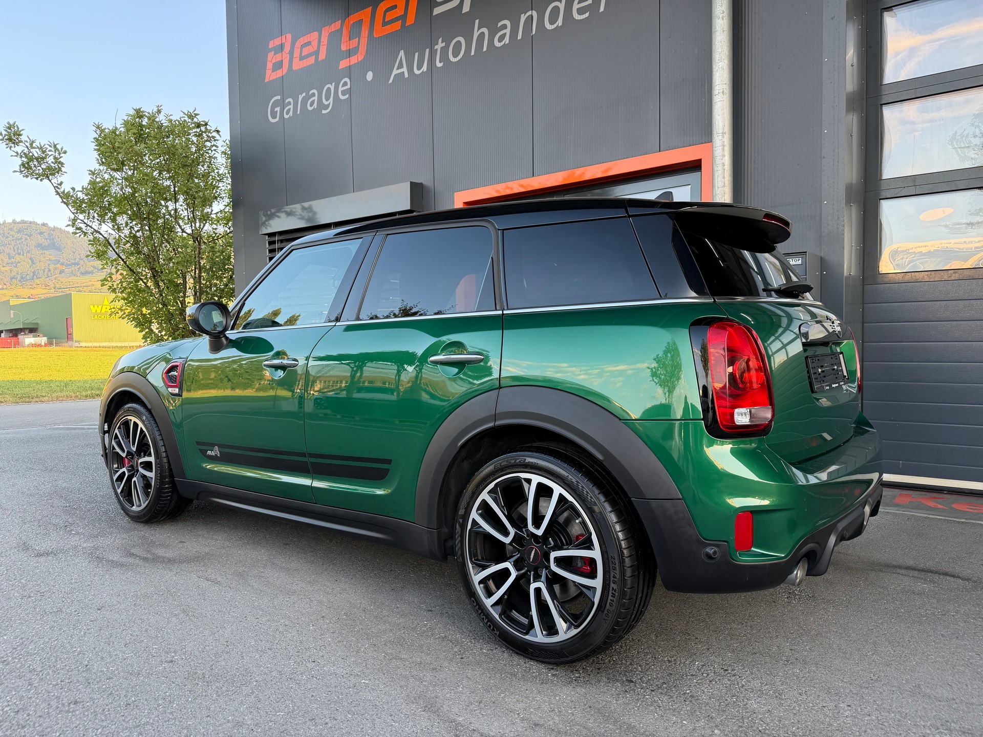 MINI Countryman John Cooper Works ALL4 Steptronic-showroom-element-2