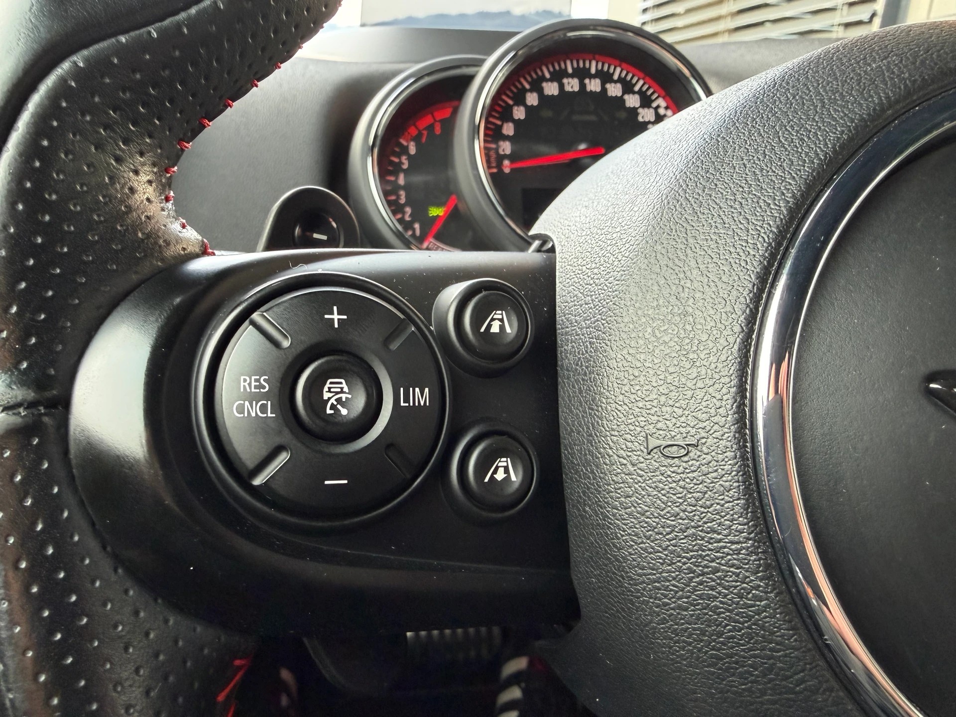 MINI Countryman John Cooper Works ALL4 Steptronic-image-9
