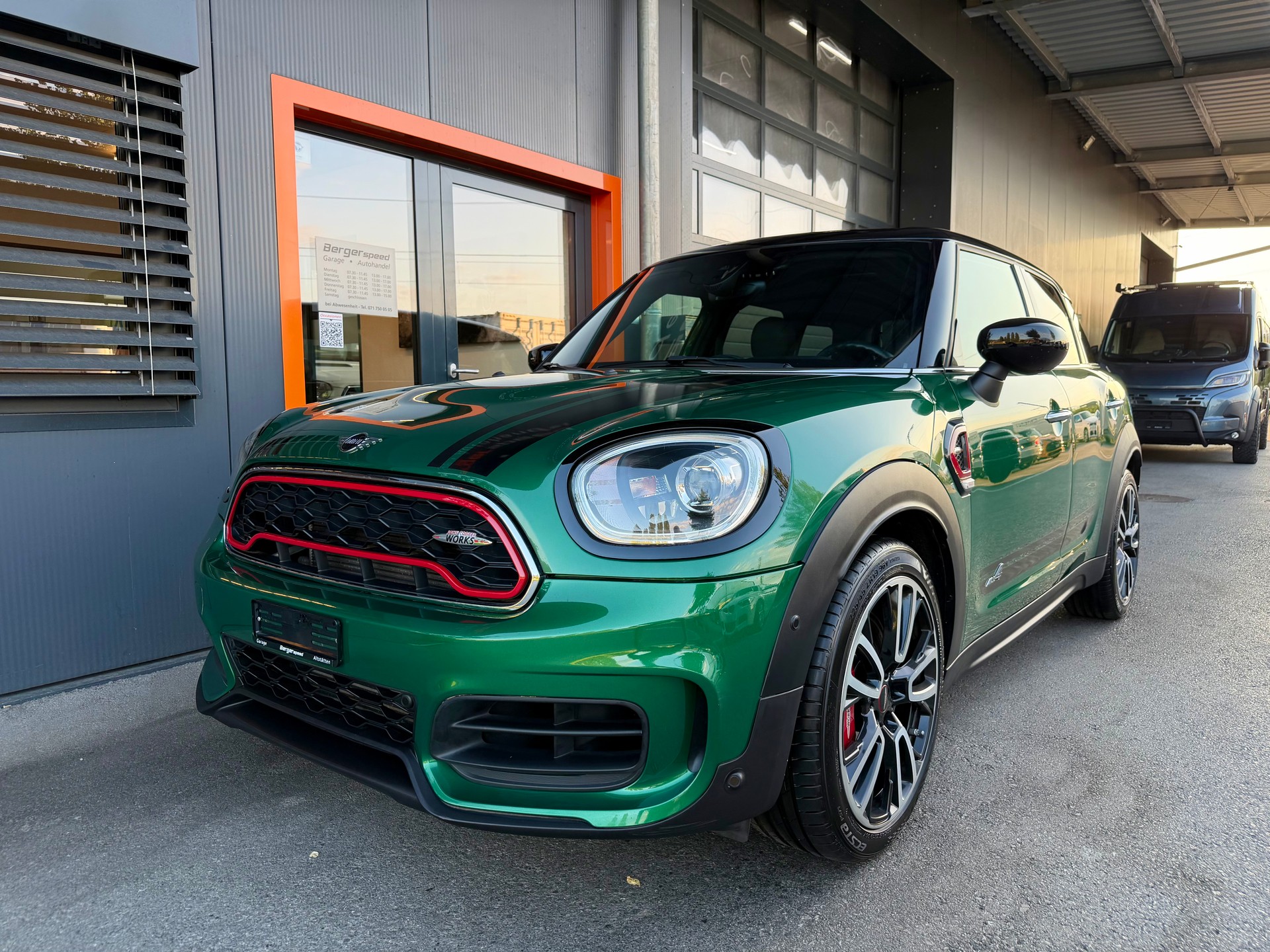 MINI Countryman John Cooper Works ALL4 Steptronic-image-11